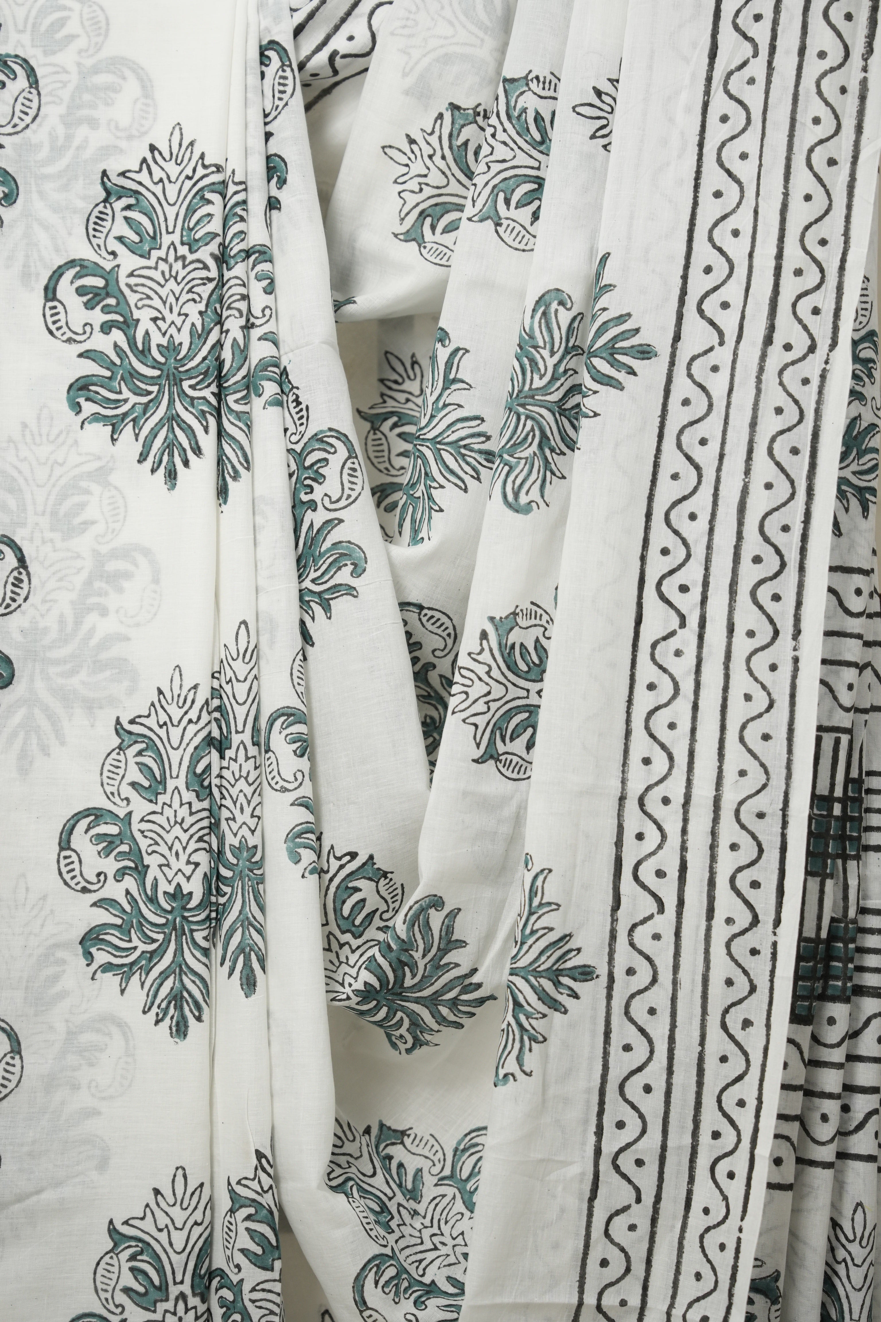 White HBP Cotton Saree - SRWCS2902