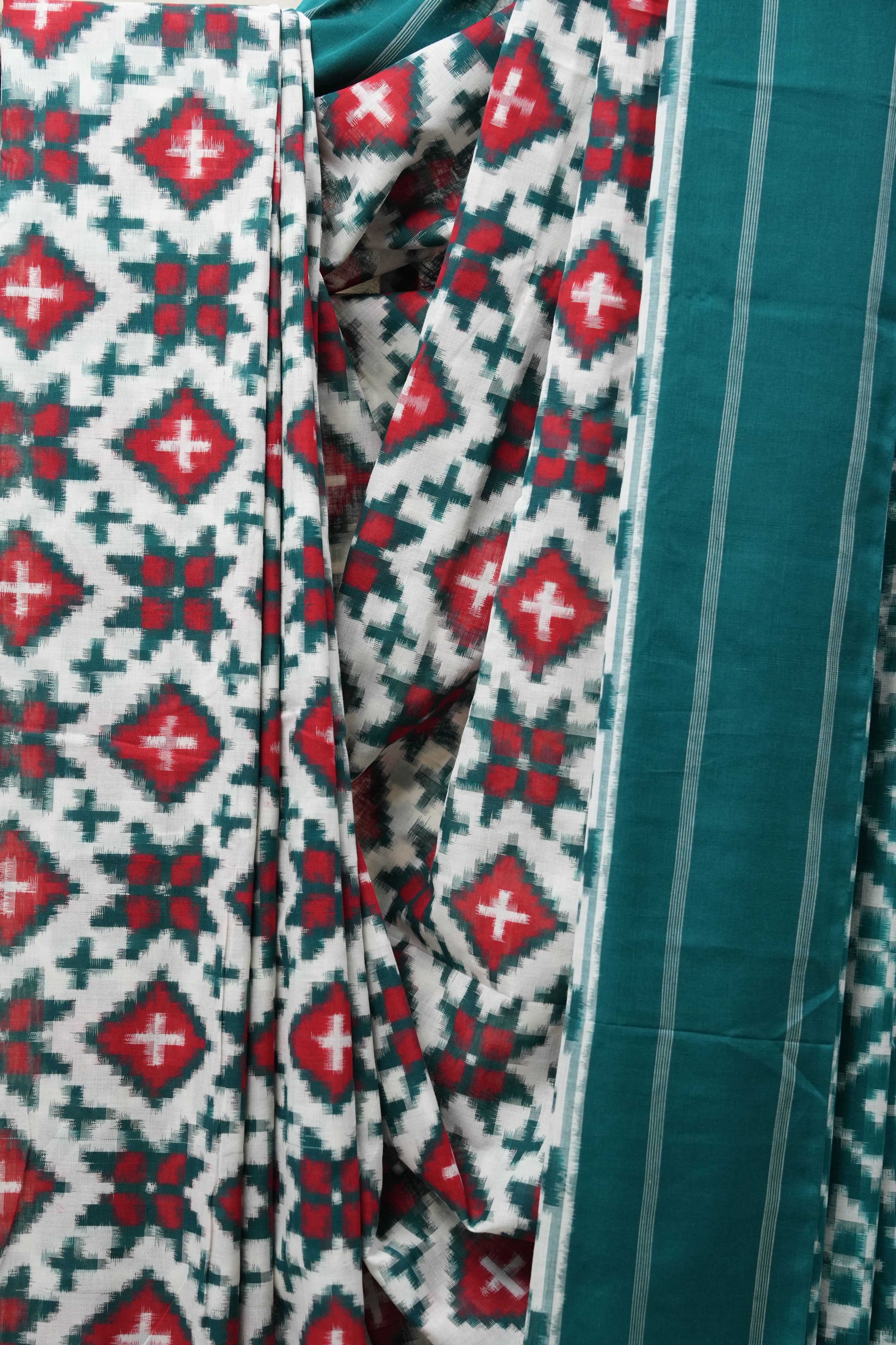 White-Green Pochampalli Cotton Ikat Saree - SRWGPCIS474