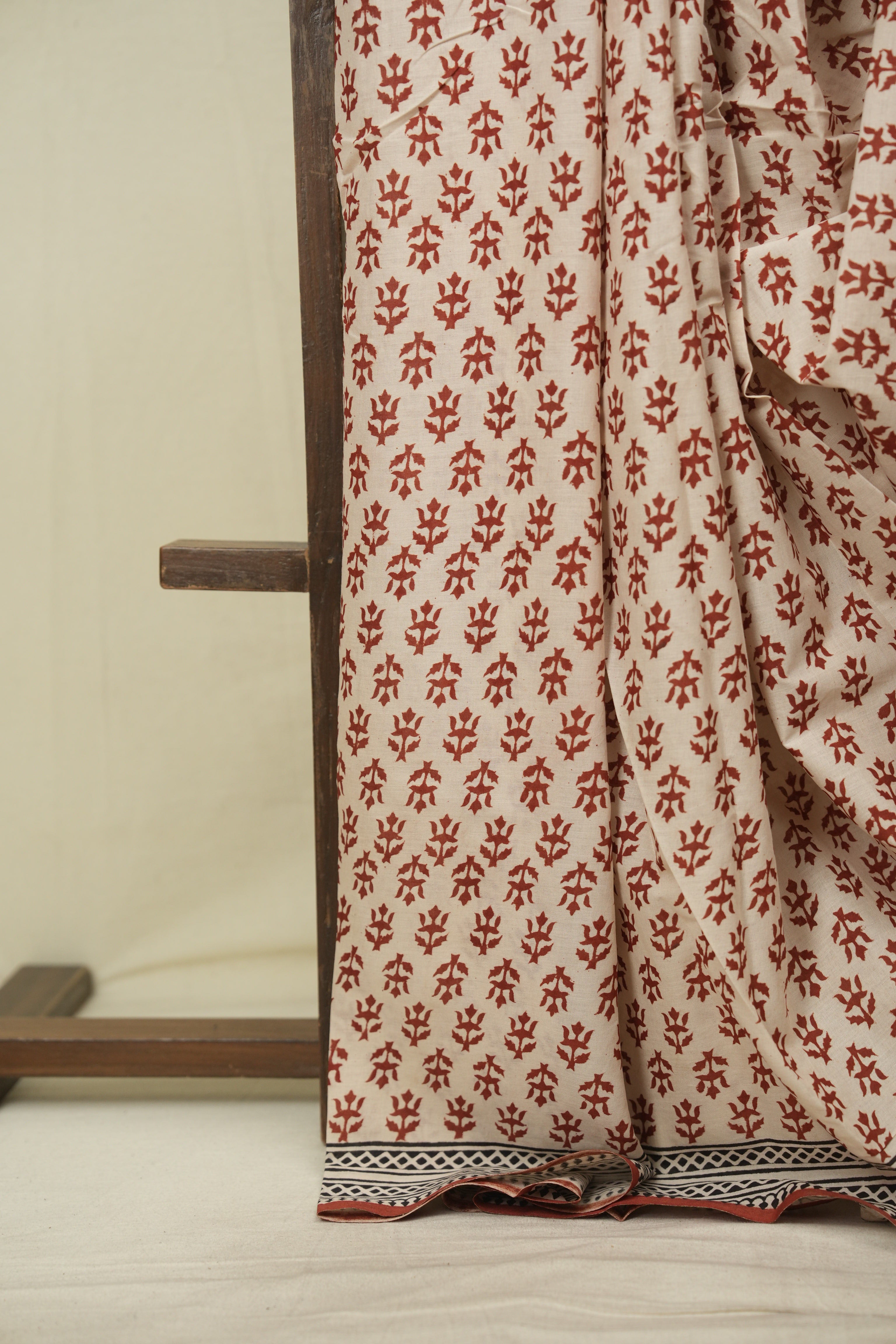 Cream HBP Cotton Saree - SRCCS3689