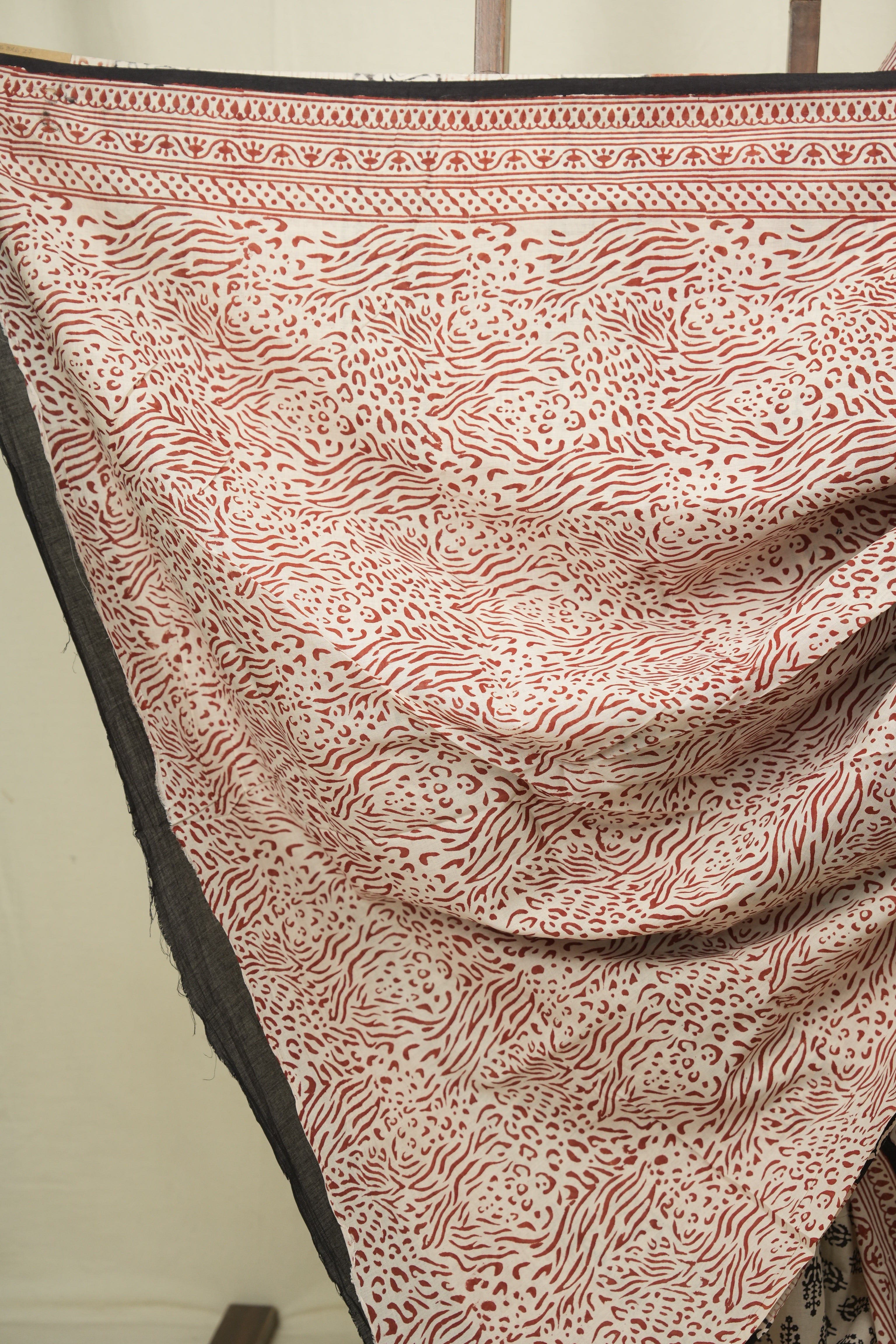 Cream HBP Cotton Saree - SRCCS3683