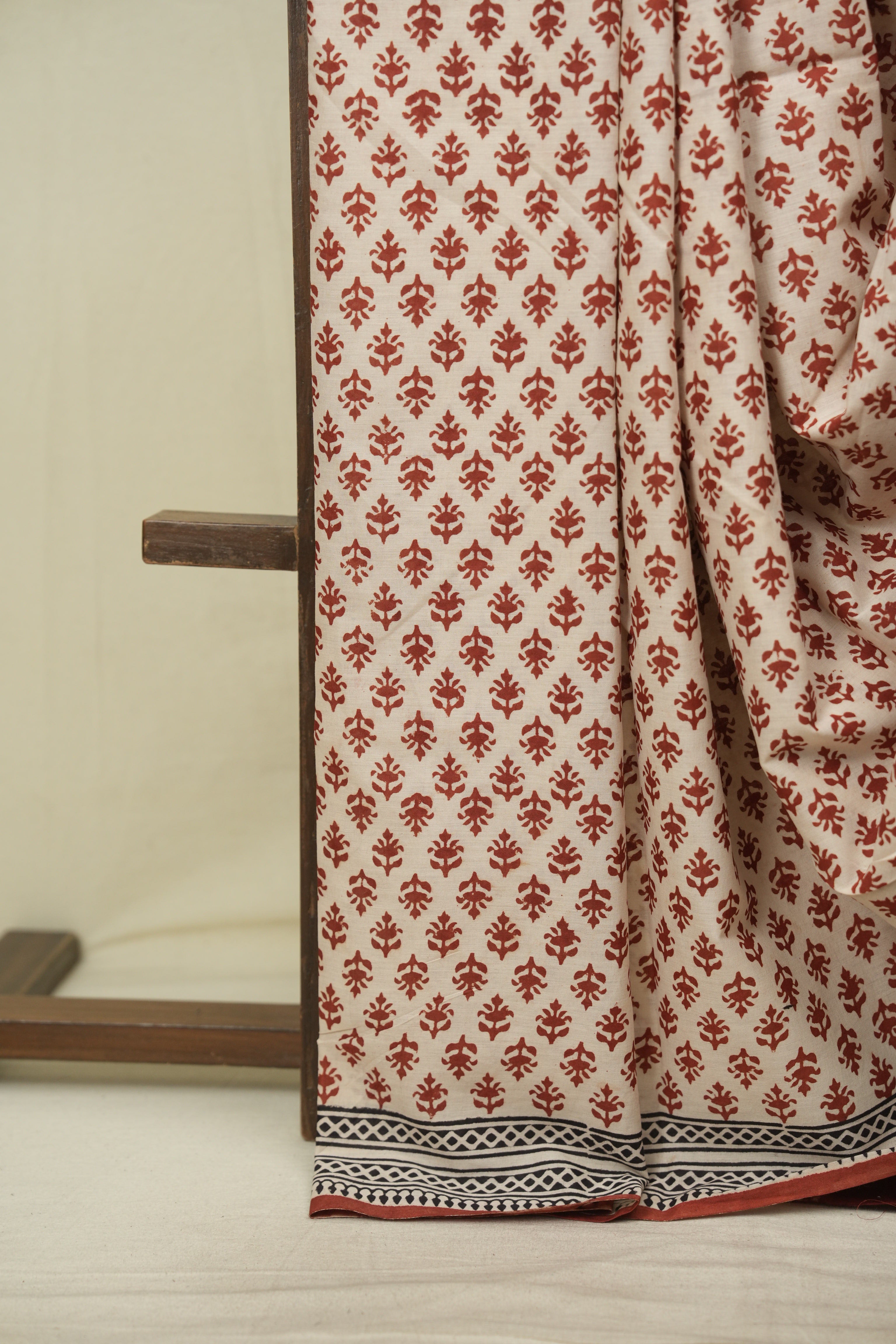 Cream HBP Cotton Saree - SRCCS3687