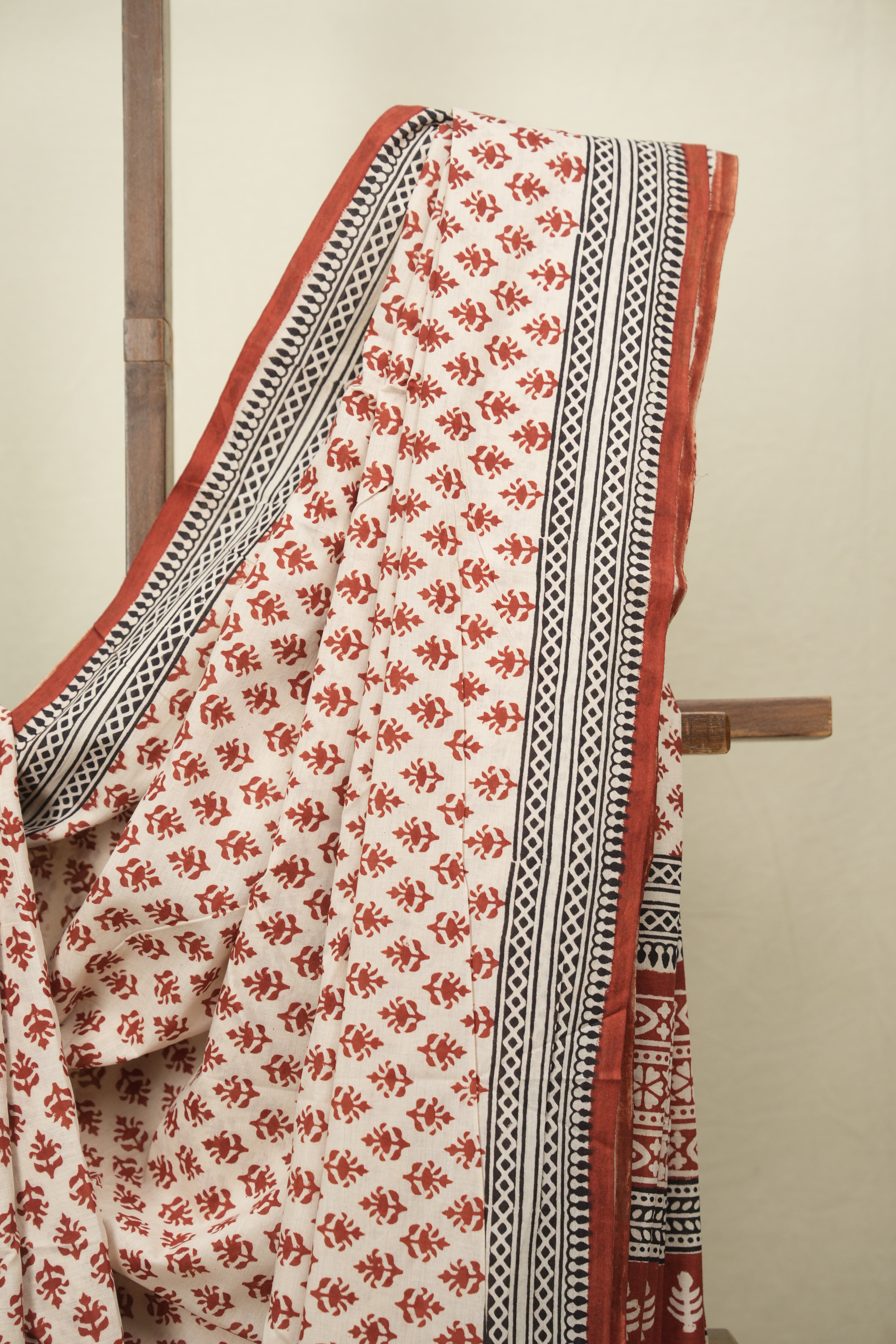 Cream HBP Cotton Saree - SRCCS3687