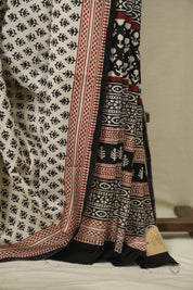Off White HBP Cotton Saree - SROWCS3684