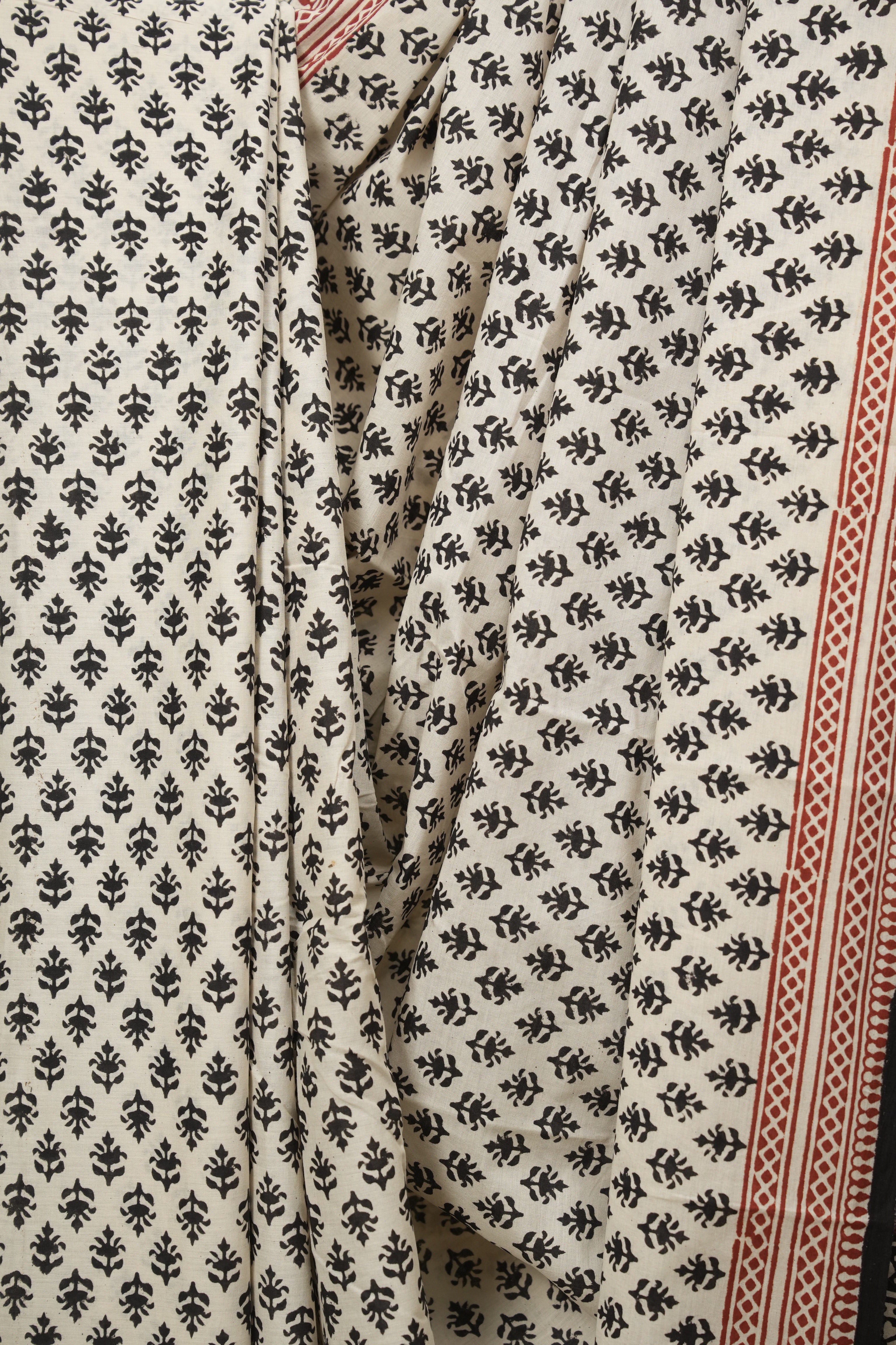 Off White HBP Cotton Saree - SROWCS3684