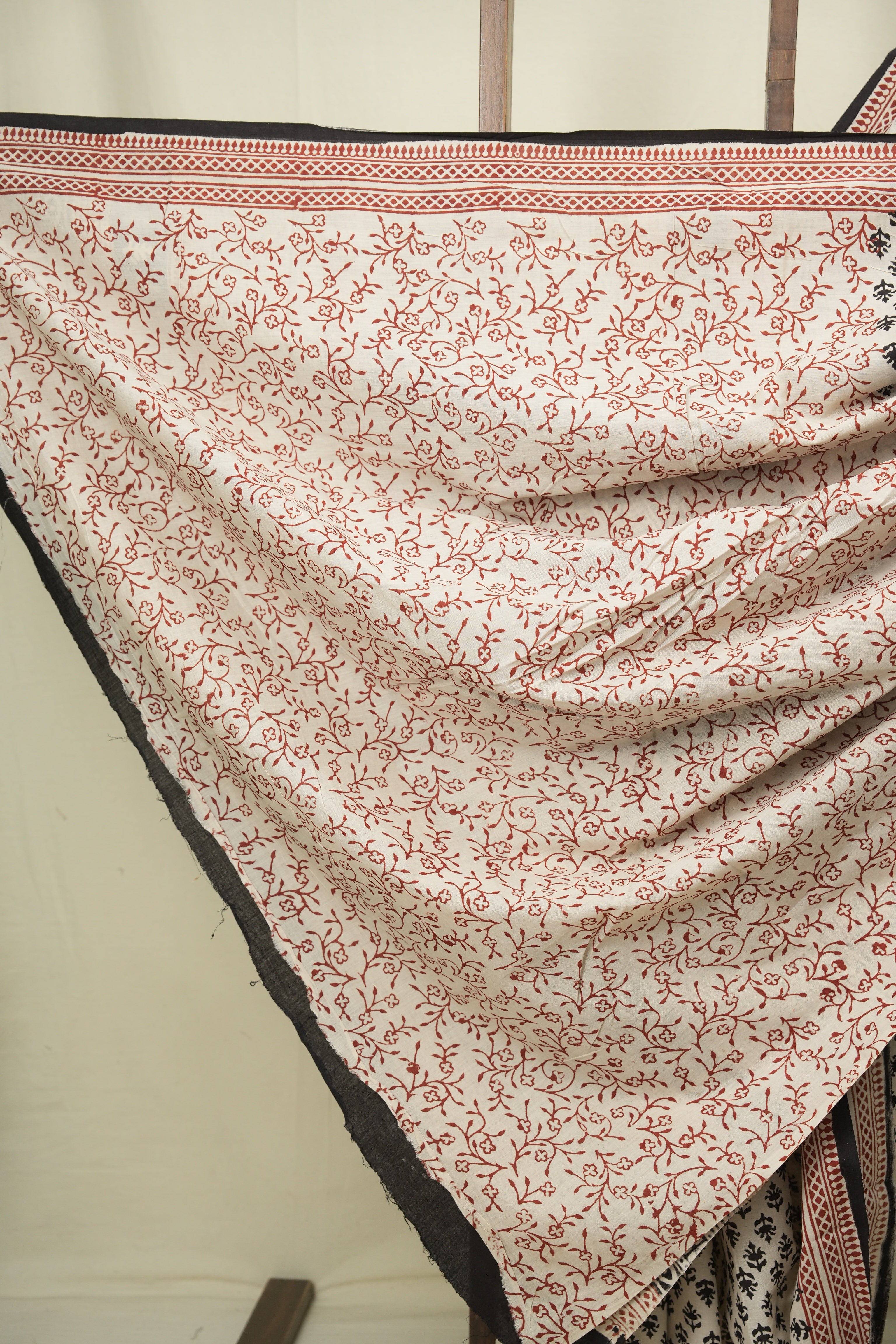 Off White HBP Cotton Saree - SROWCS3684