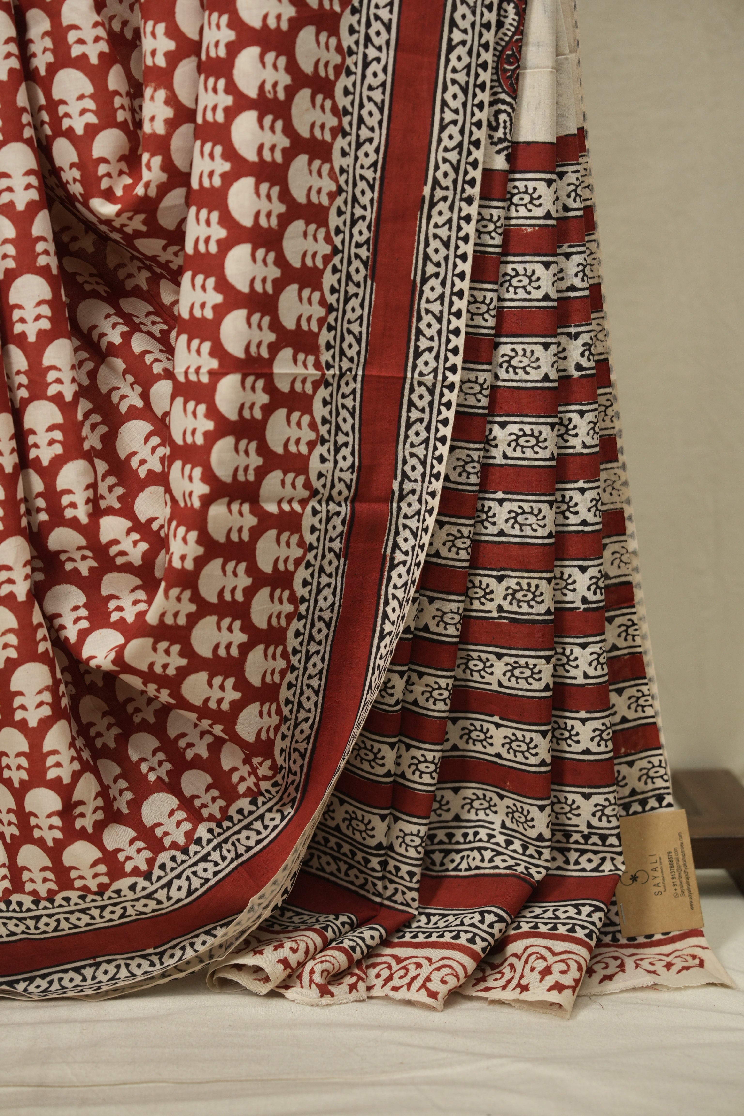 Red HBP Cotton Saree - SRRCS3688