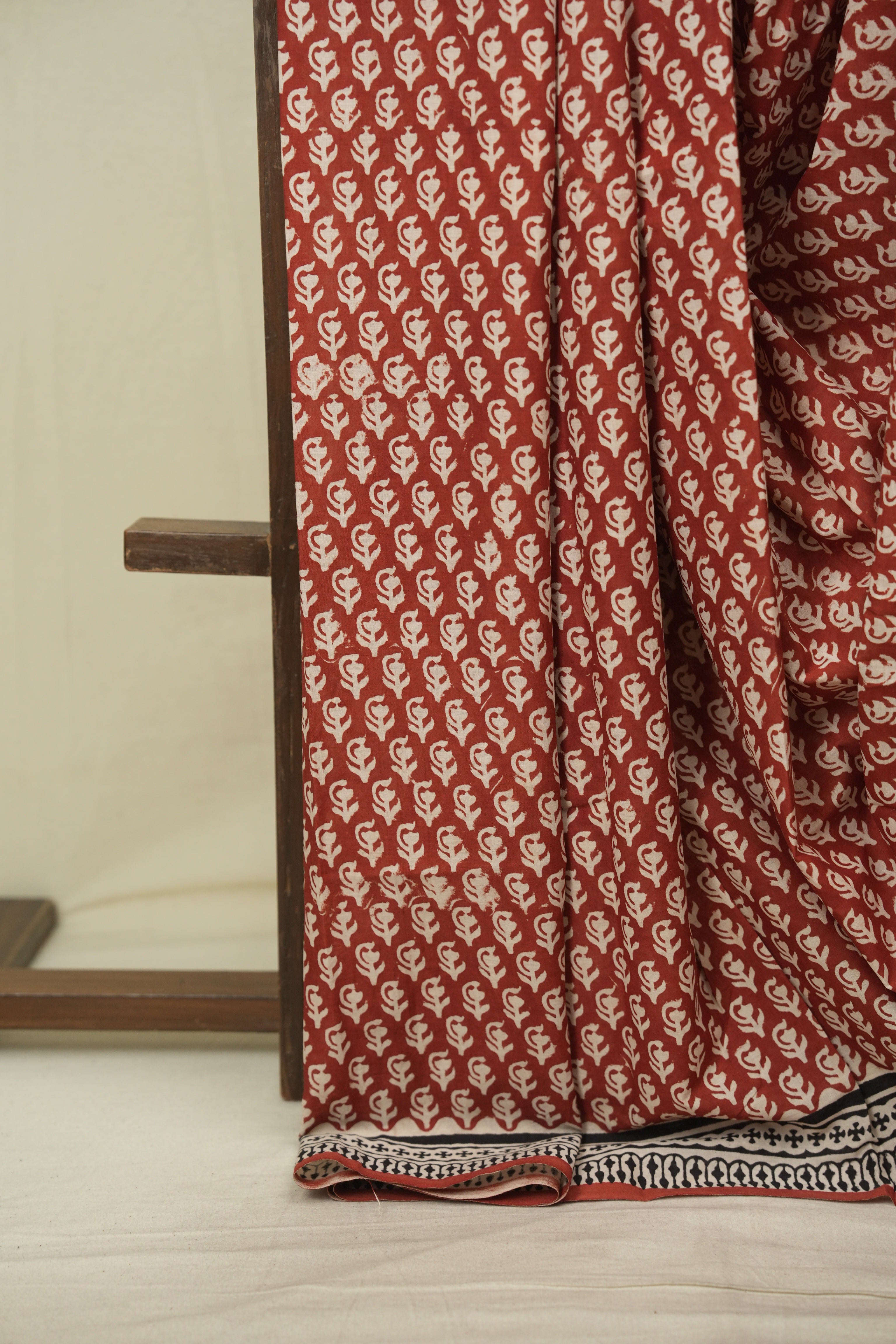 Red HBP Cotton Saree - SRRCS3685
