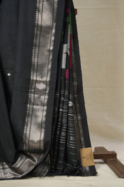 Black Cotton Paithani Saree - SRBCPS658