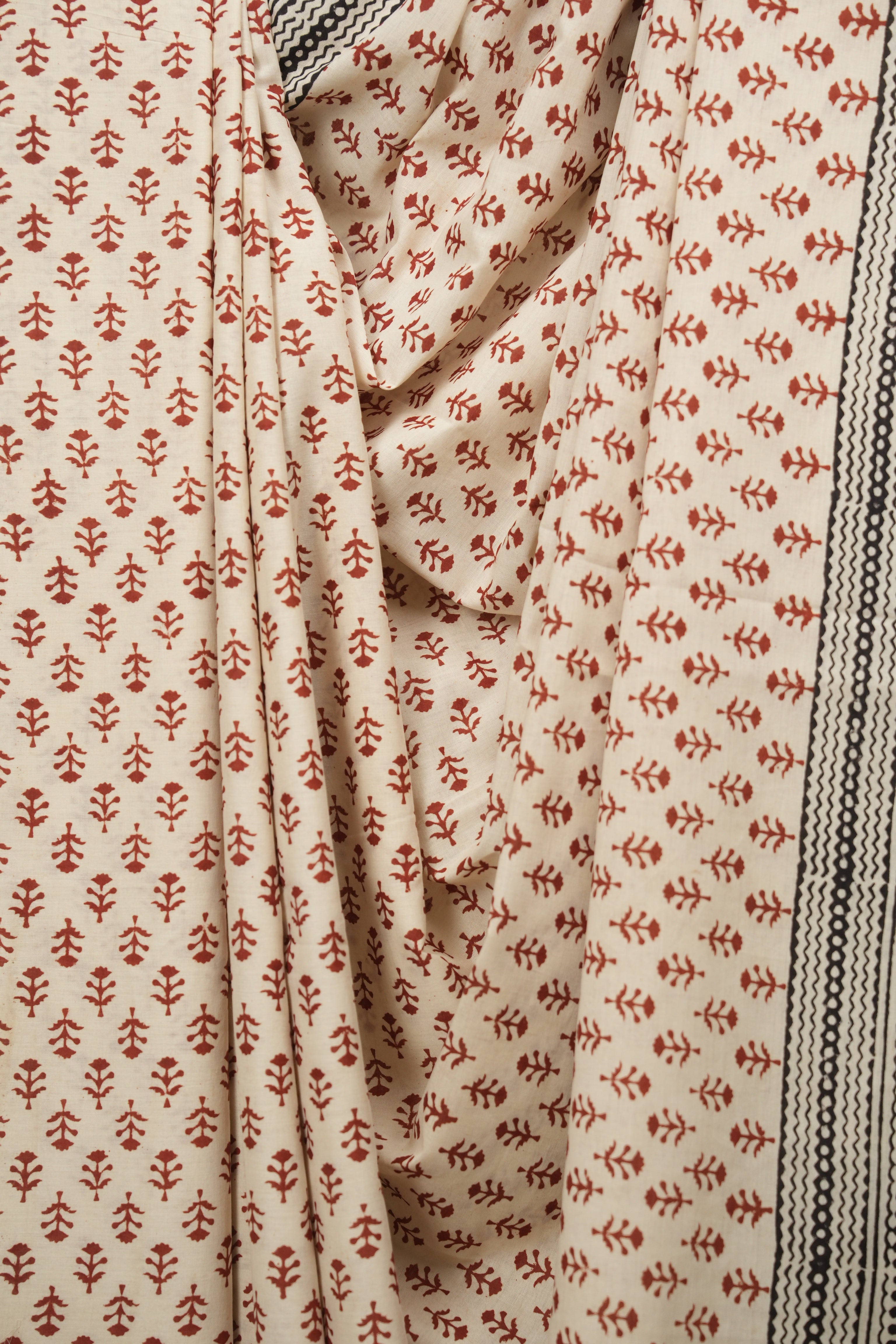 Cream HBP Cotton Saree - SRCCS3674