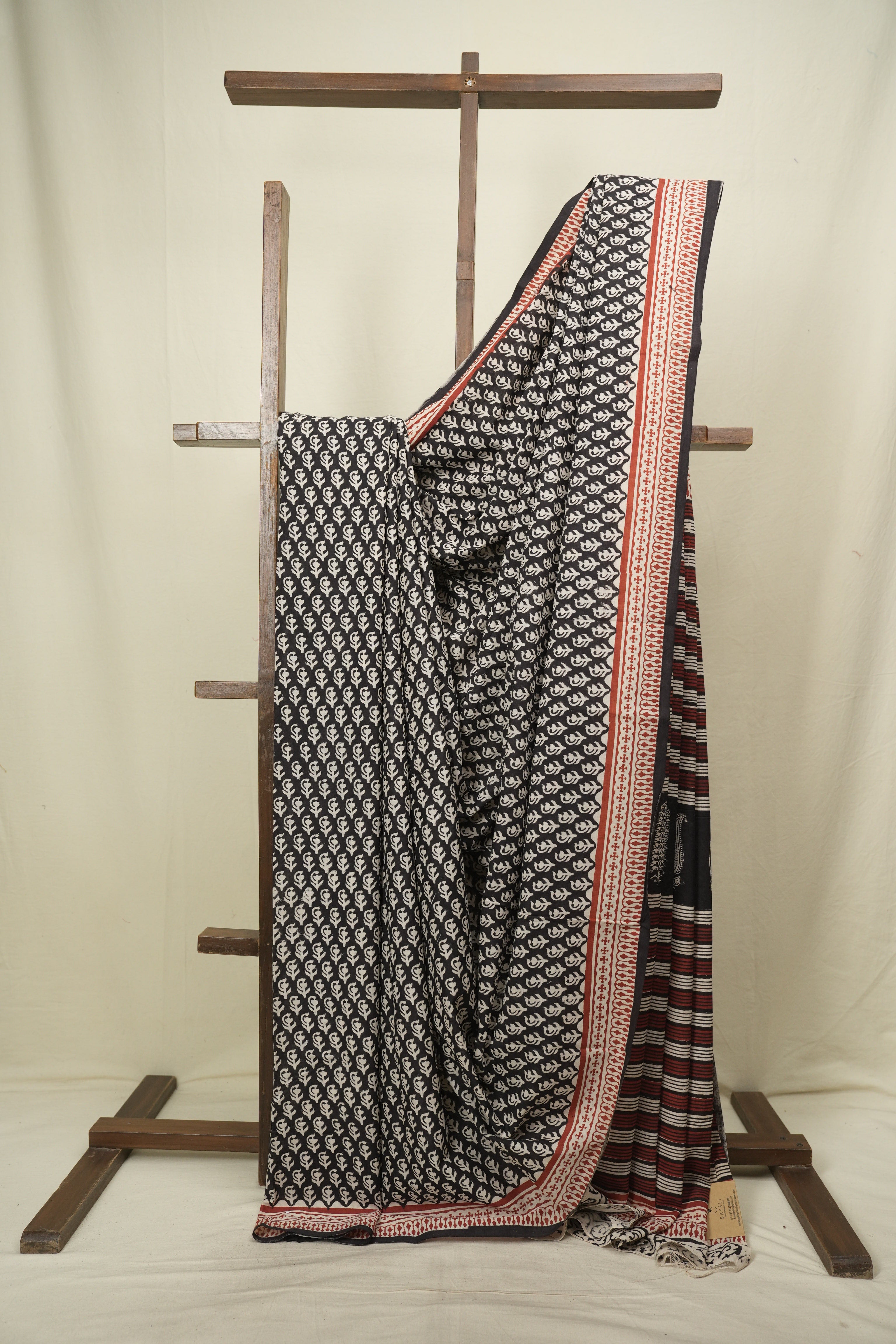 Black HBP Cotton Saree - SRBCS3671