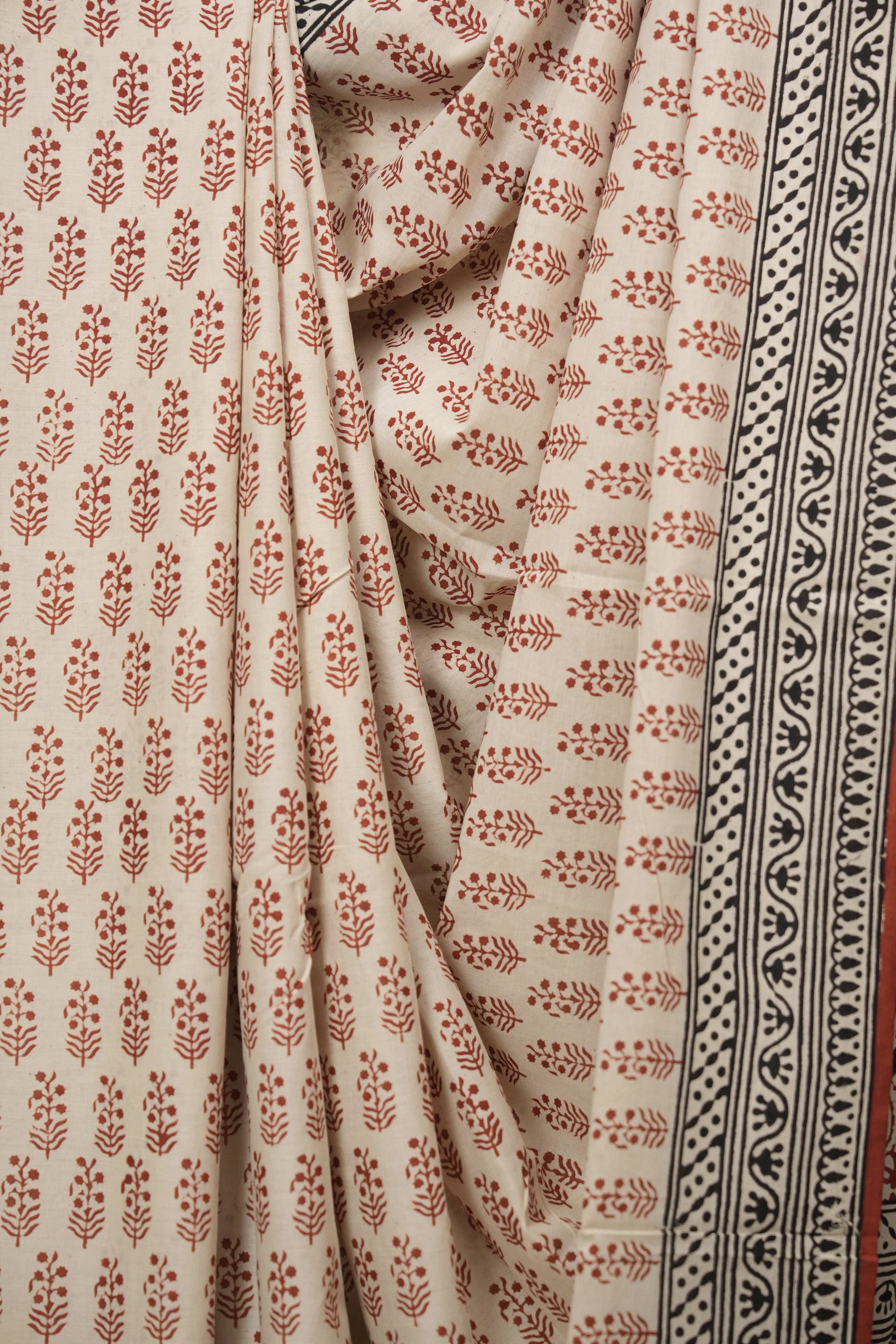 Cream HBP Cotton Saree - SRCCS3672