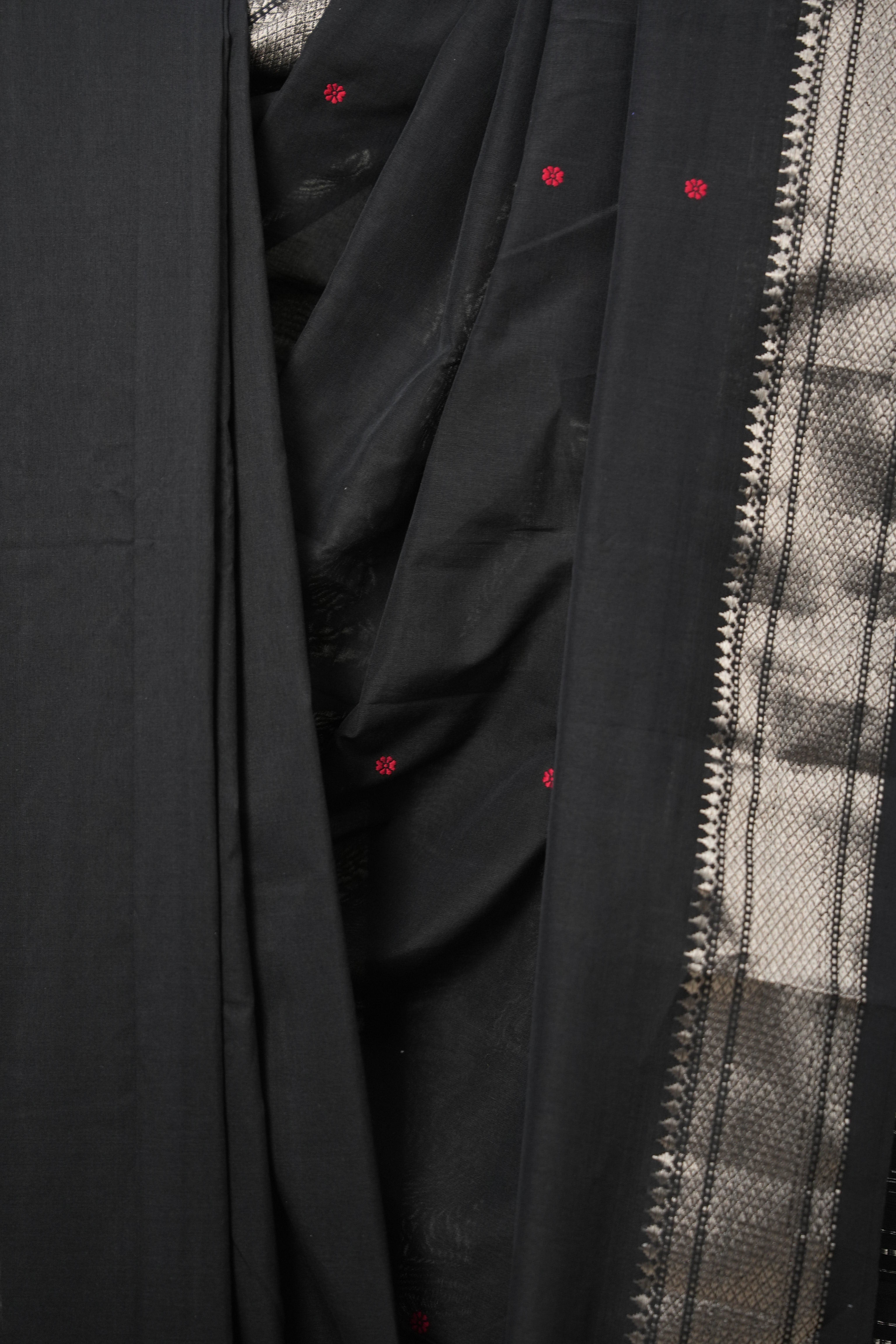 Black Cotton Paithani Saree - SRBCPS659