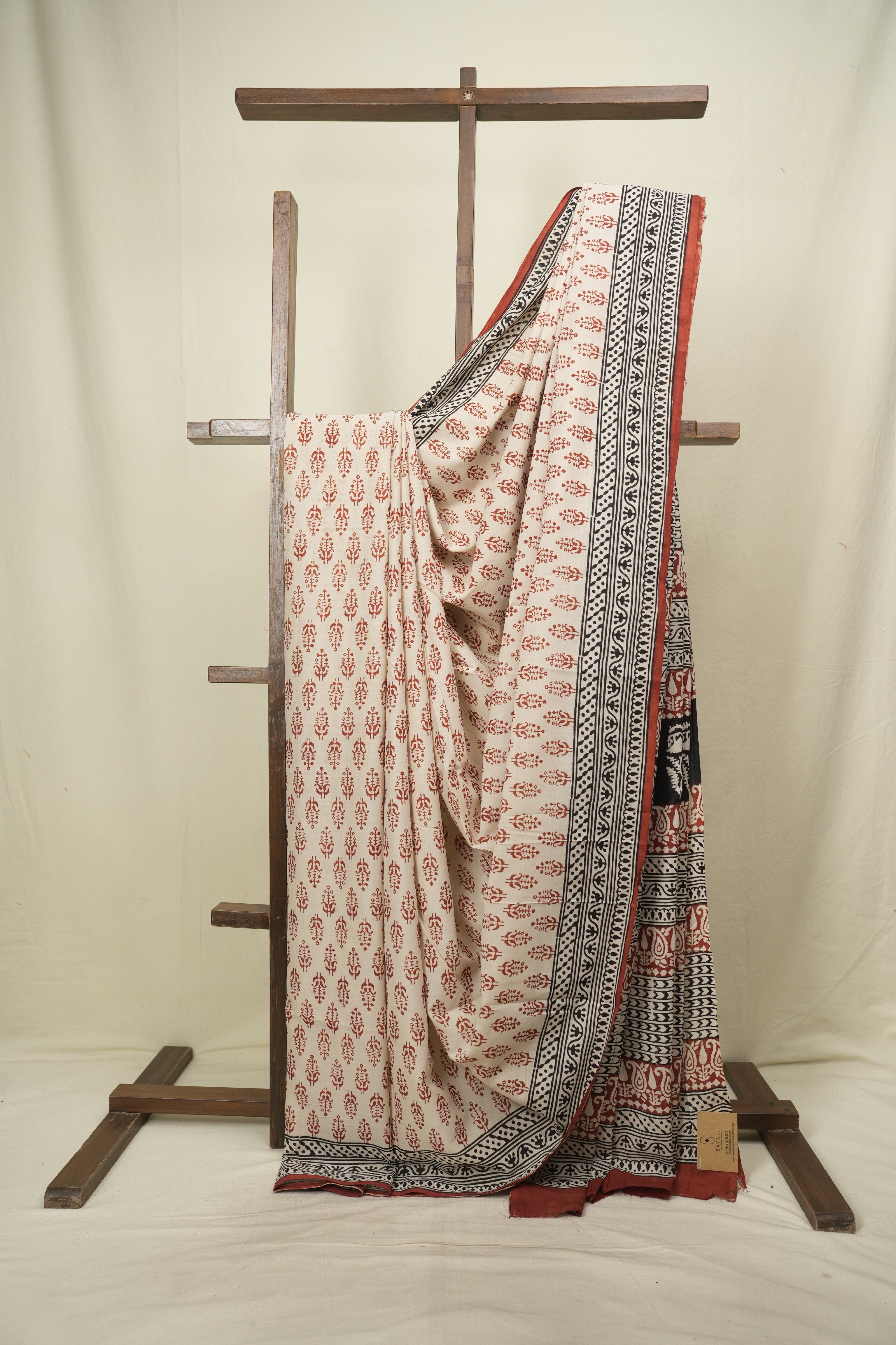 Cream HBP Cotton Saree - SRCCS3670