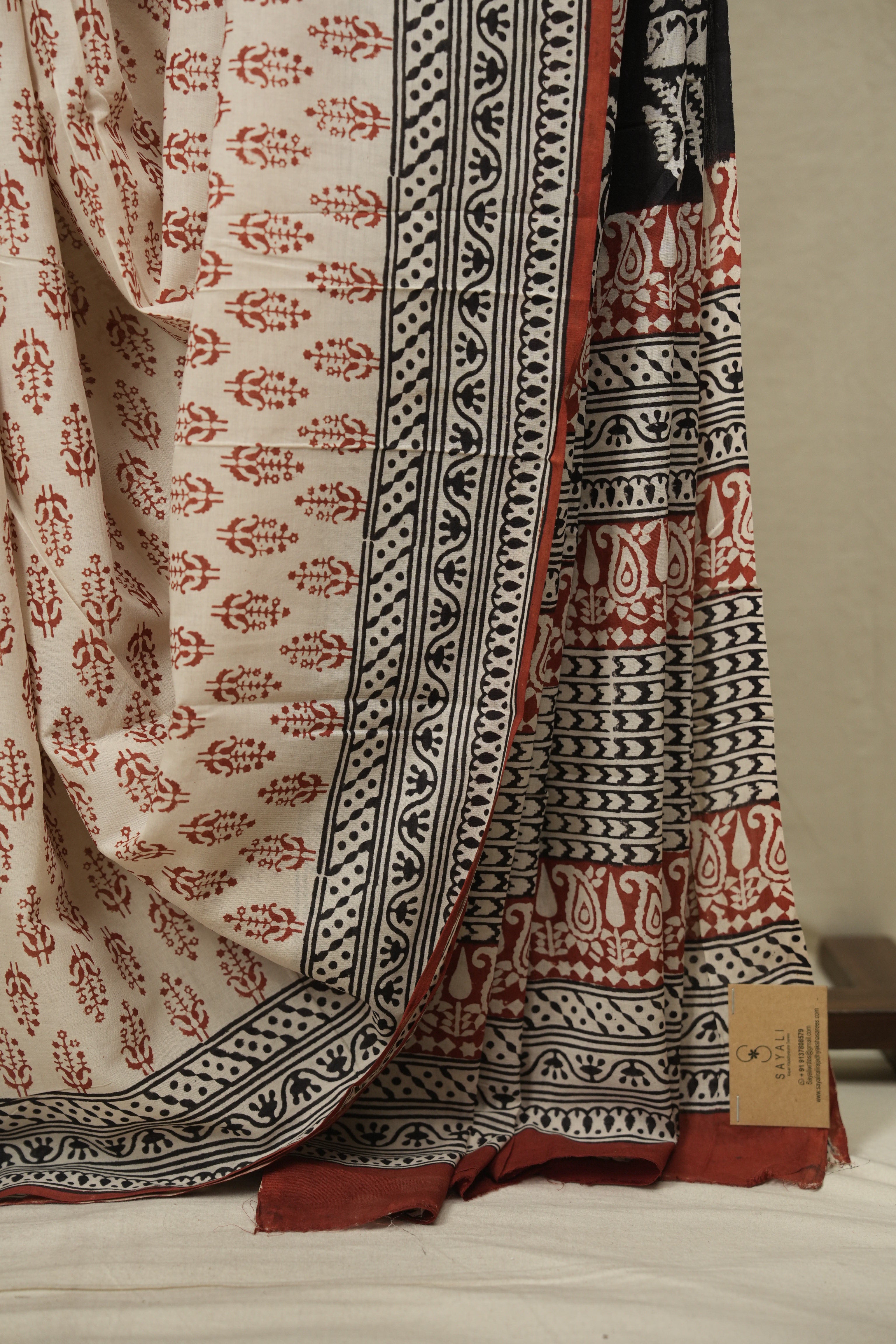 Cream HBP Cotton Saree - SRCCS3670