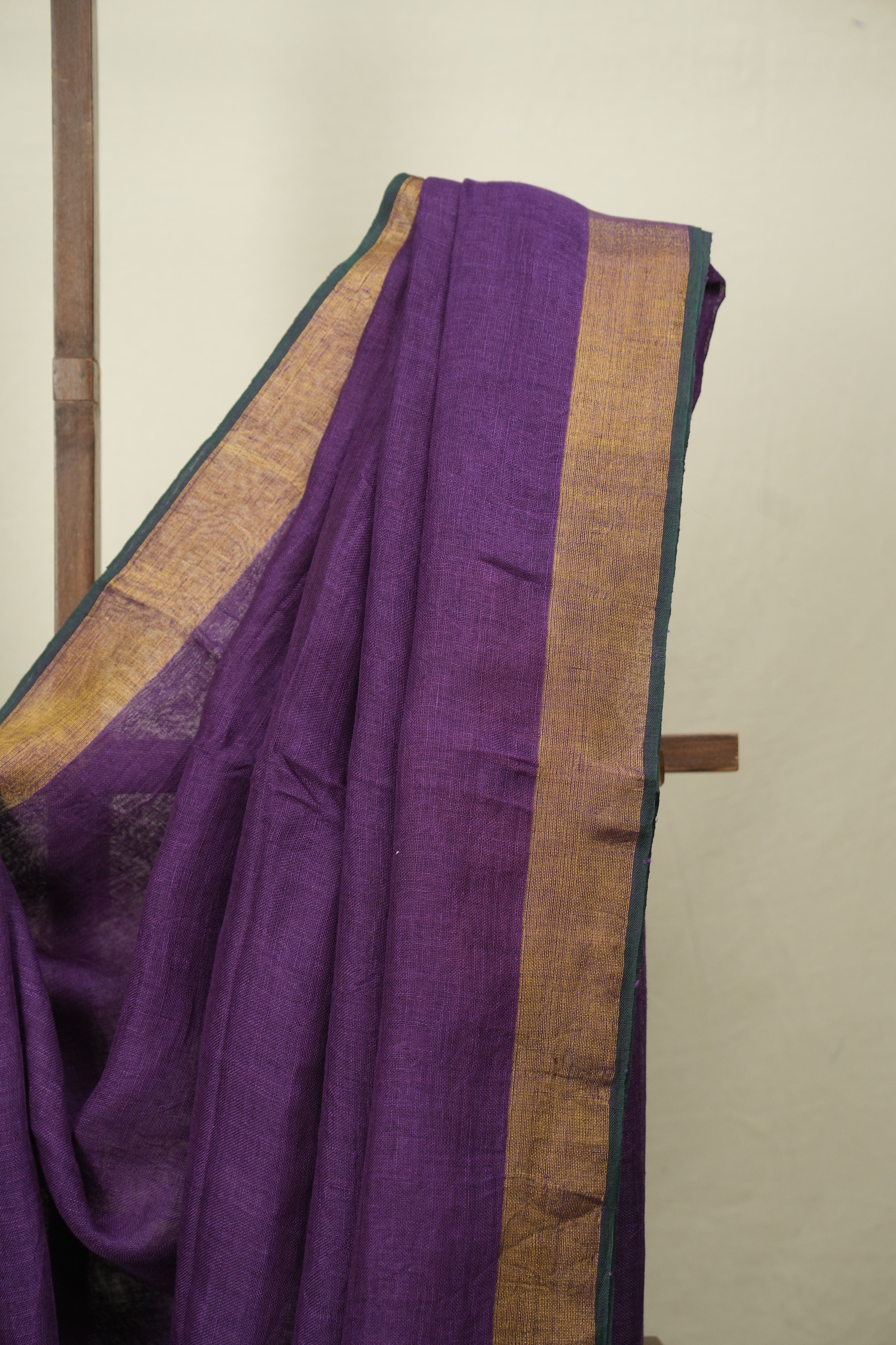 Purple Plain Linen Saree With Green Tassels - SRPPLS536