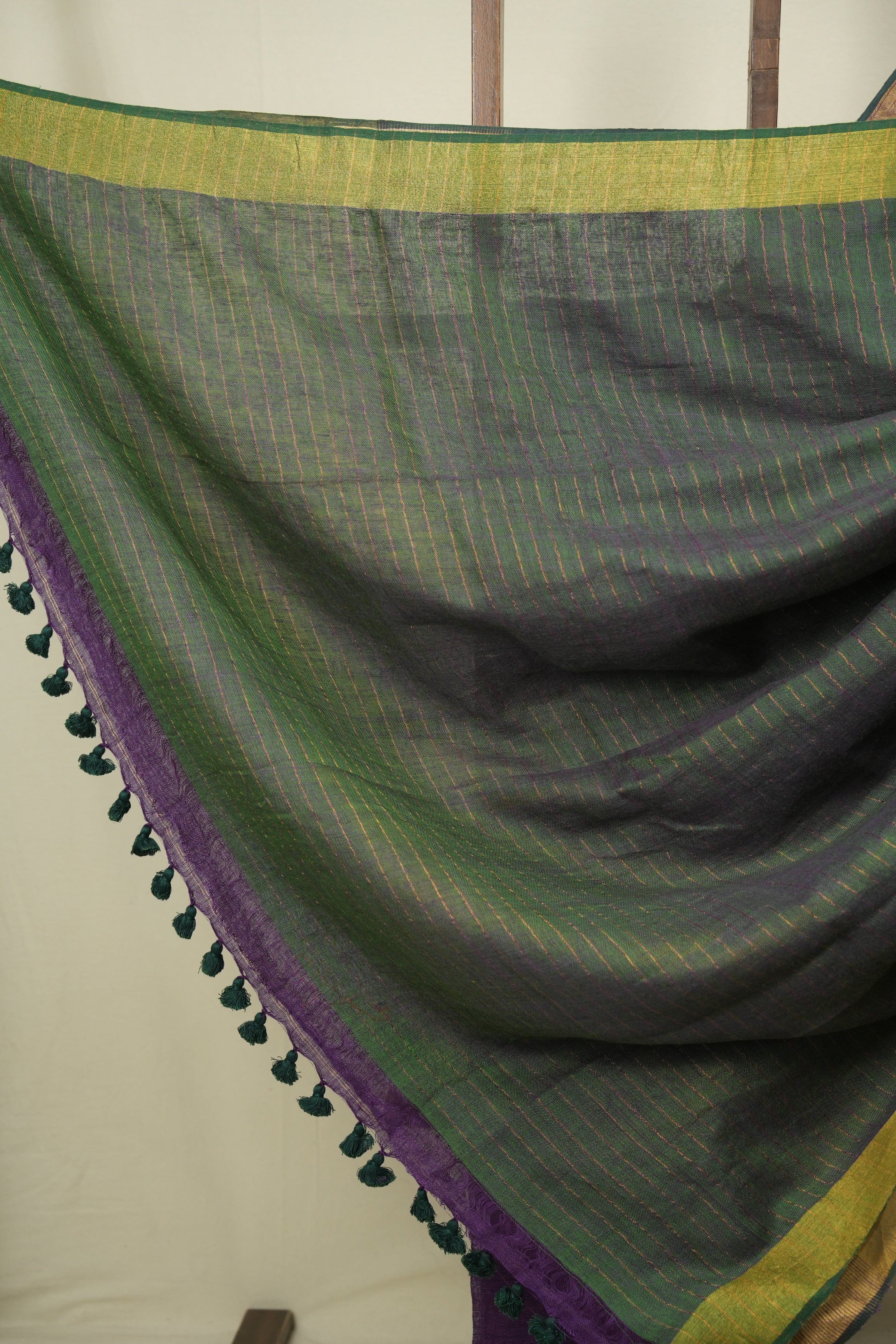 Purple Plain Linen Saree With Green Tassels - SRPPLS536