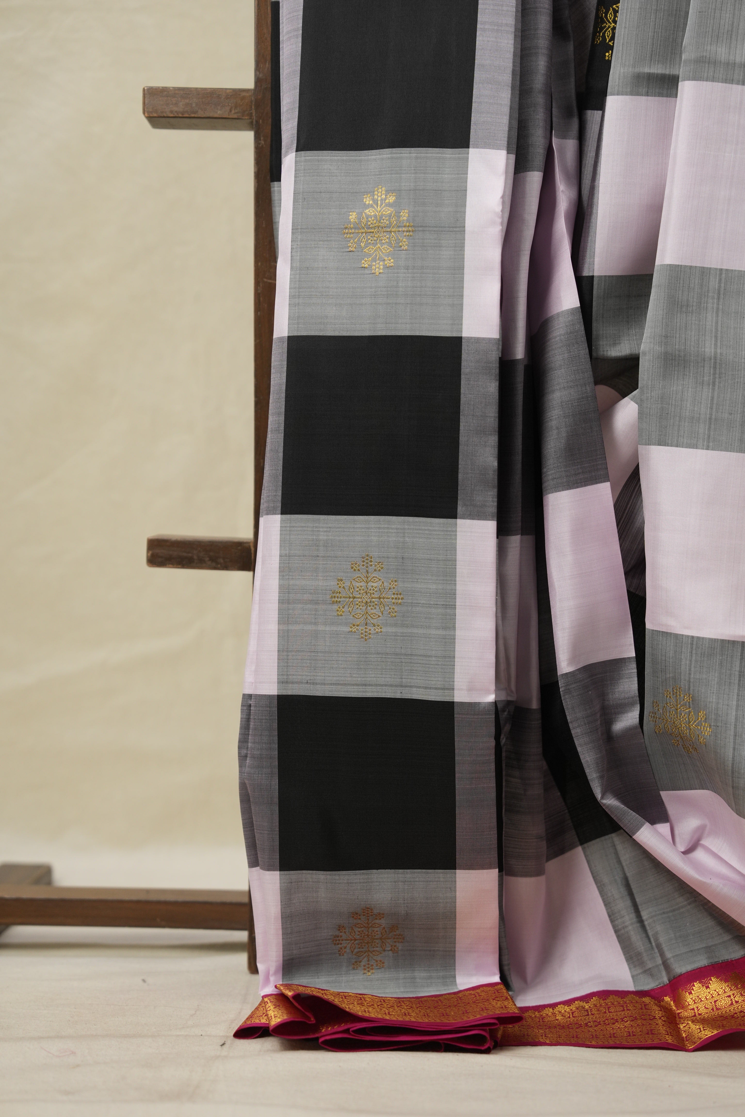Black - Grey Checks Kanjivaram Silk Saree - SRBGCKSS1013
