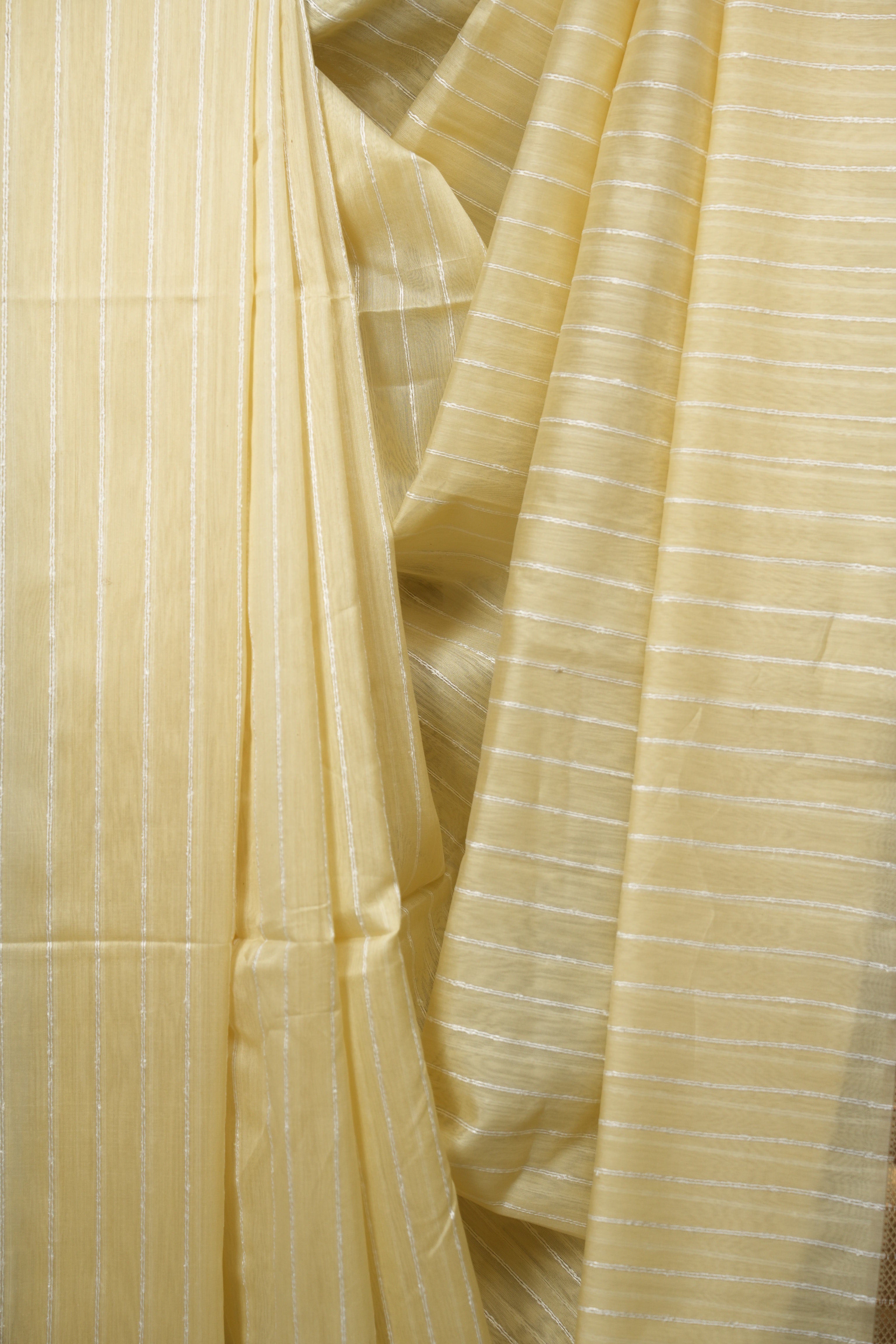 Cream Maheshwari Saree - SRCMS1372