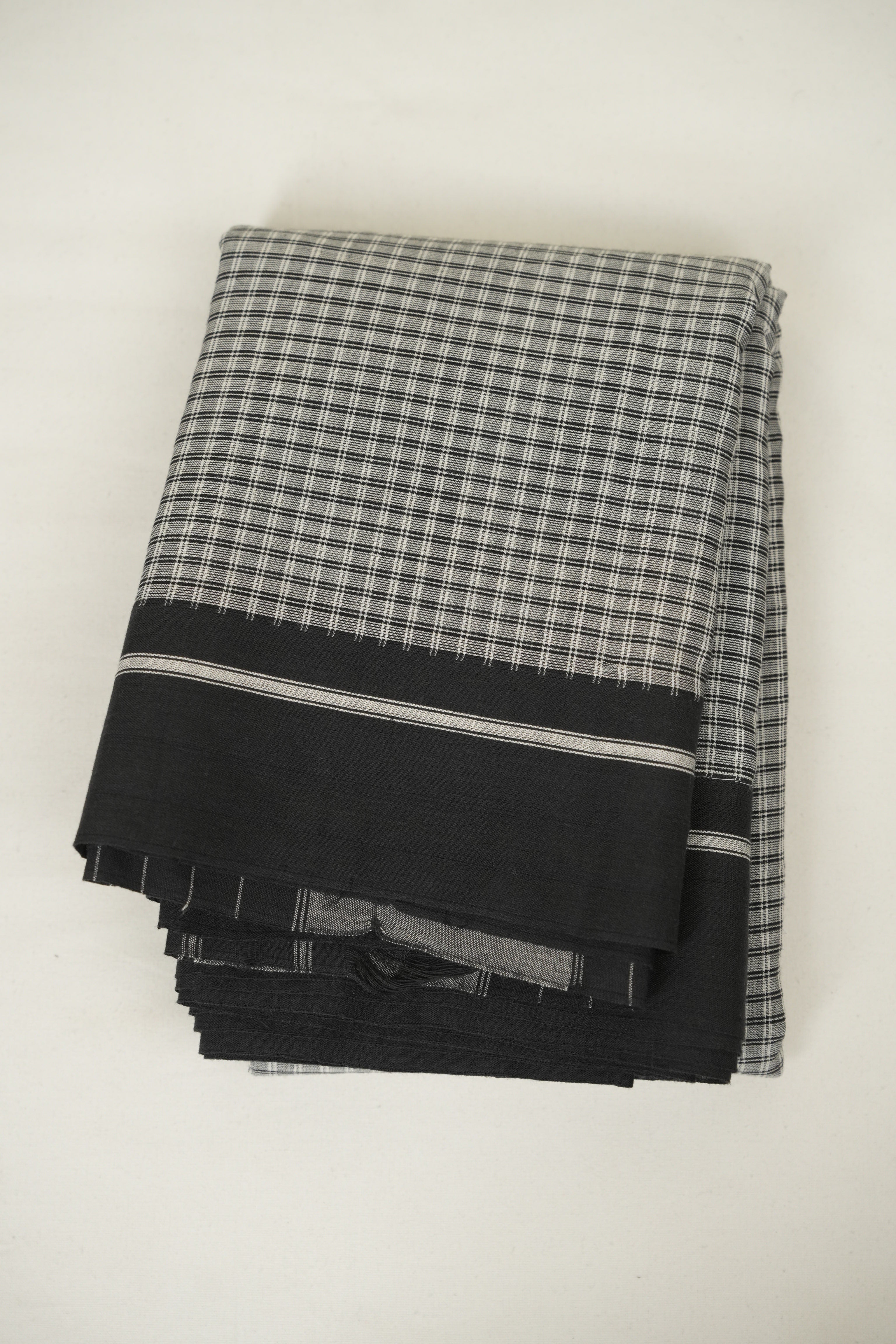 Grey Cotton Patteda Anchu Saree - SRGPAS381