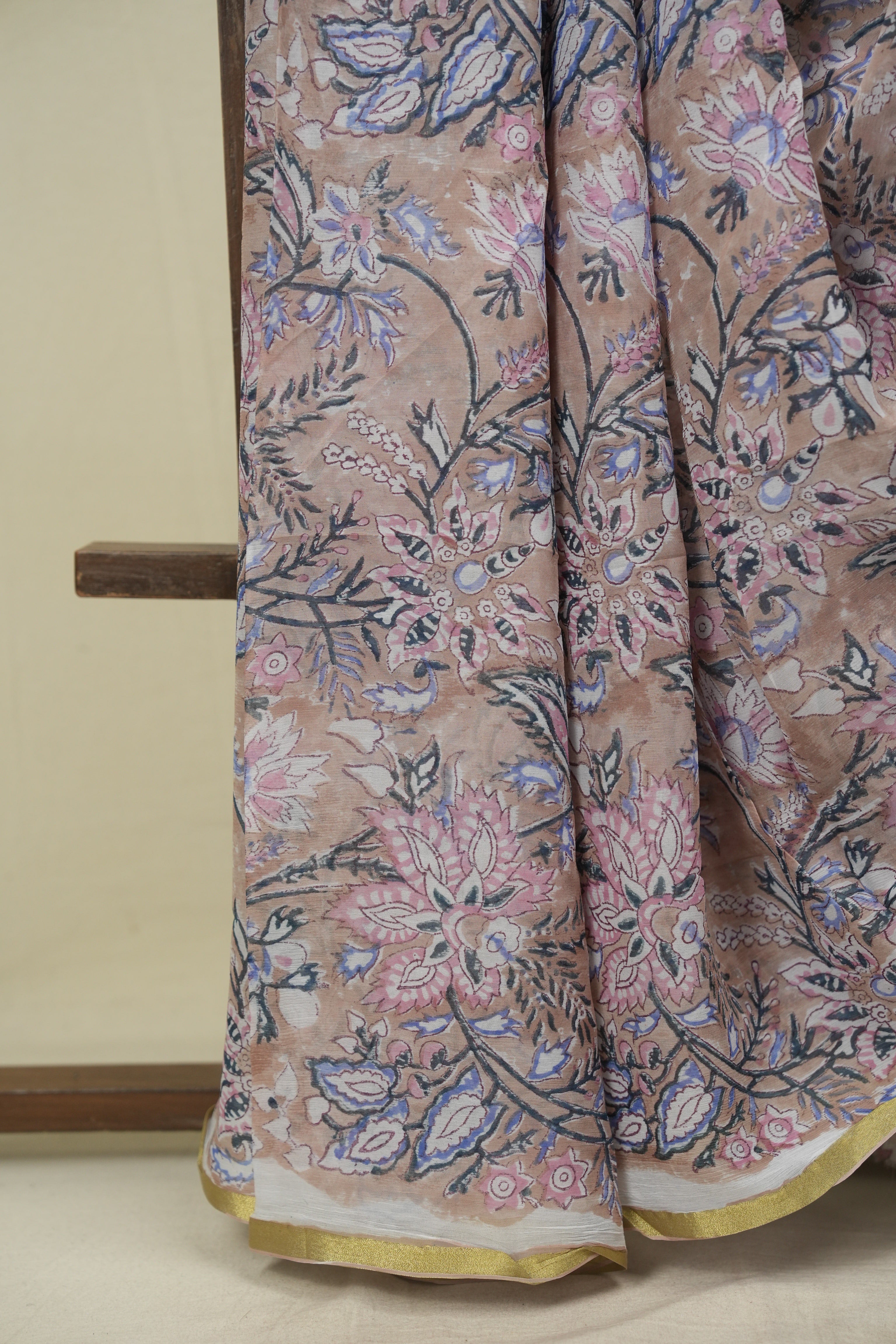 Cream HBP Georgette Saree - SRCHGS56