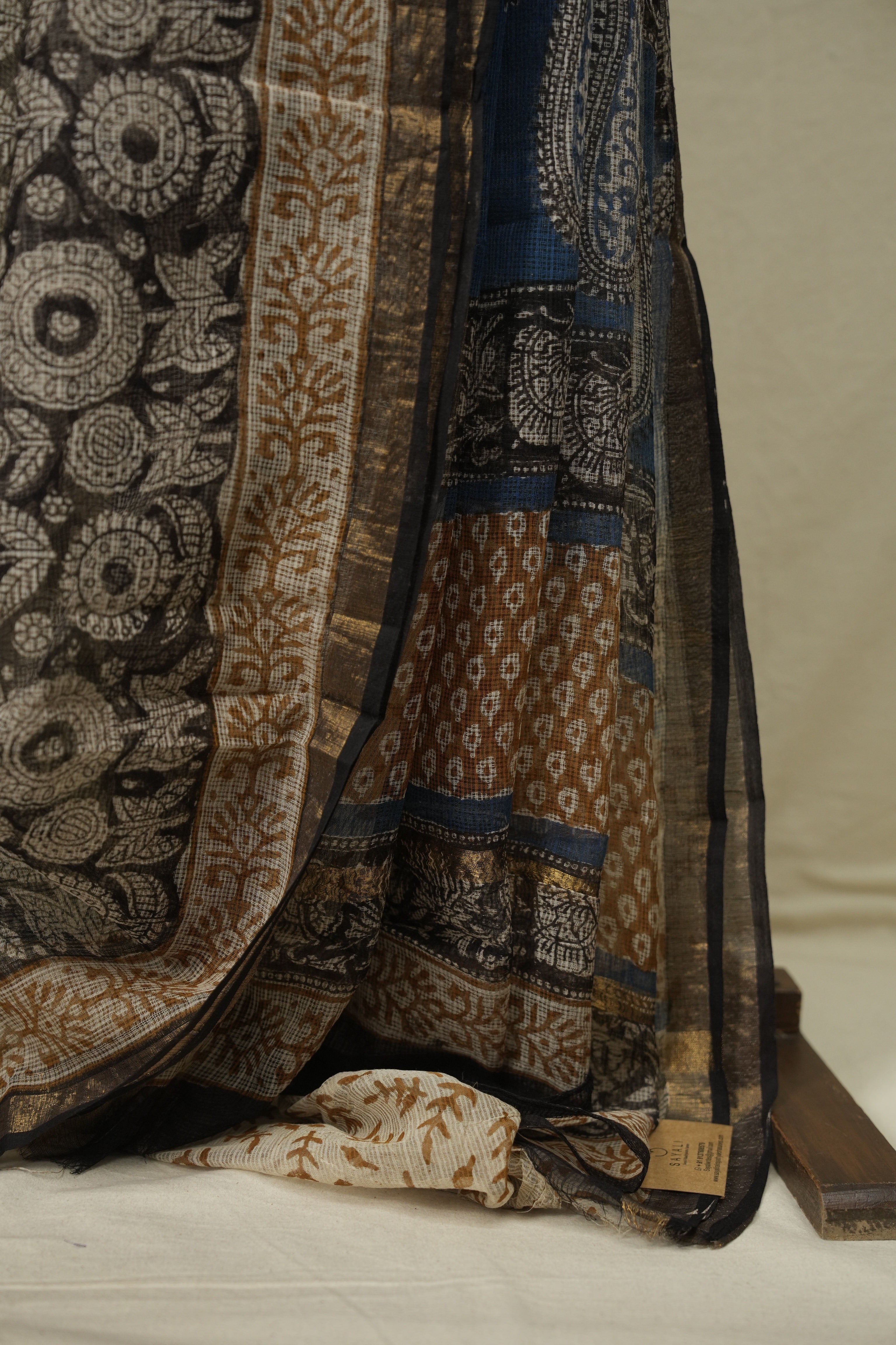 Black Kota Doria Saree - SRBKDS302
