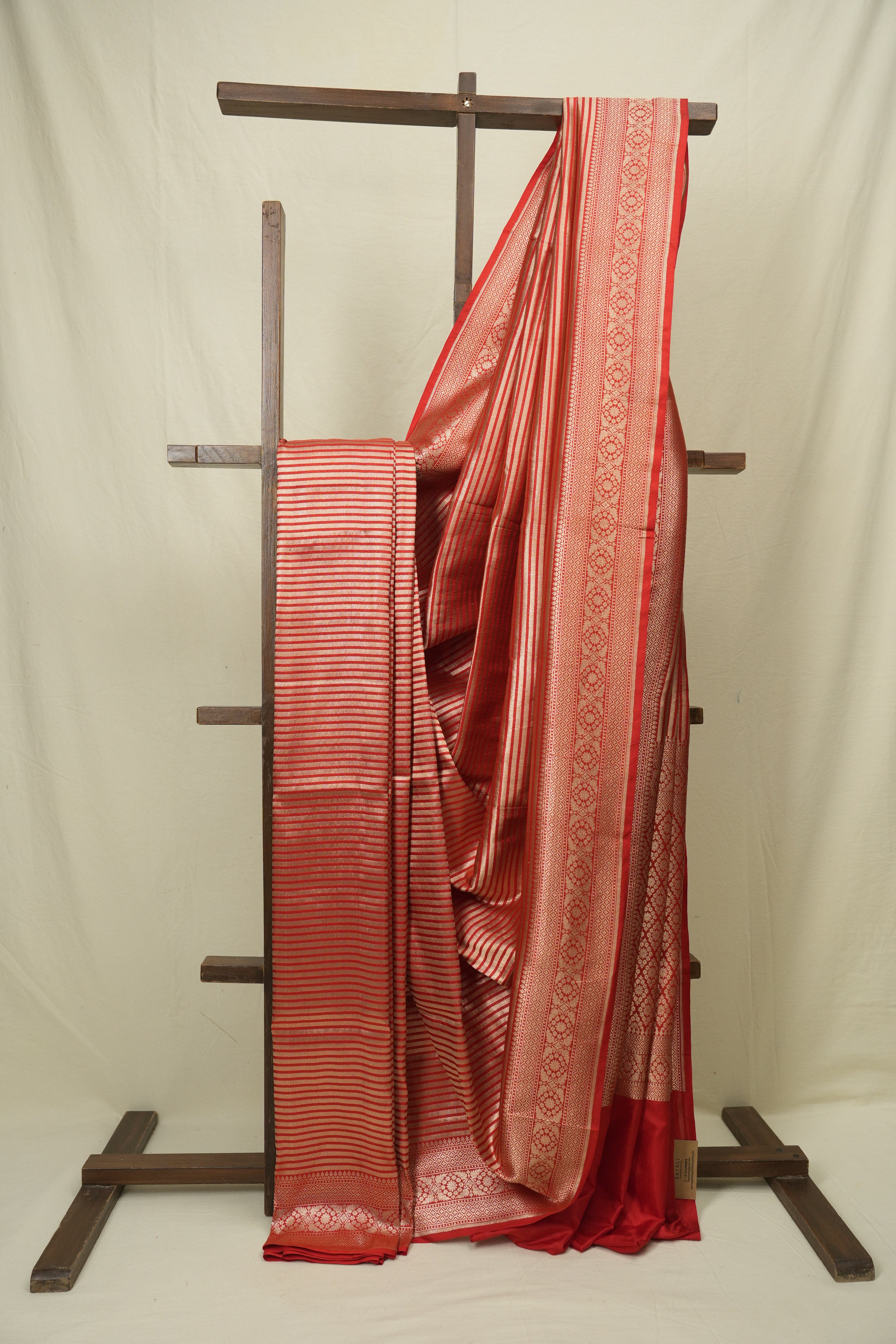 Red Banarasi Silk Saree - SRRBSS925