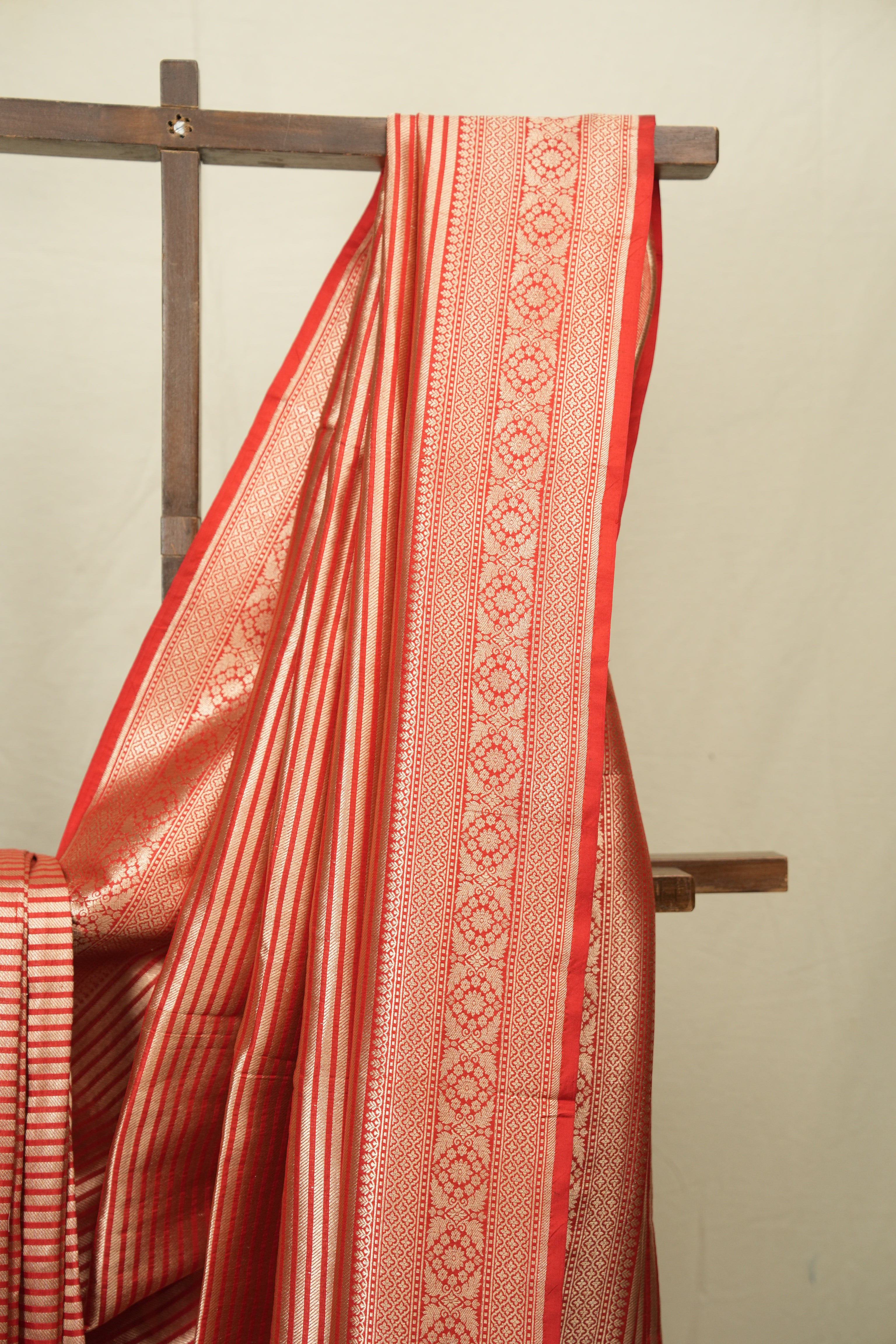 Red Banarasi Silk Saree - SRRBSS925