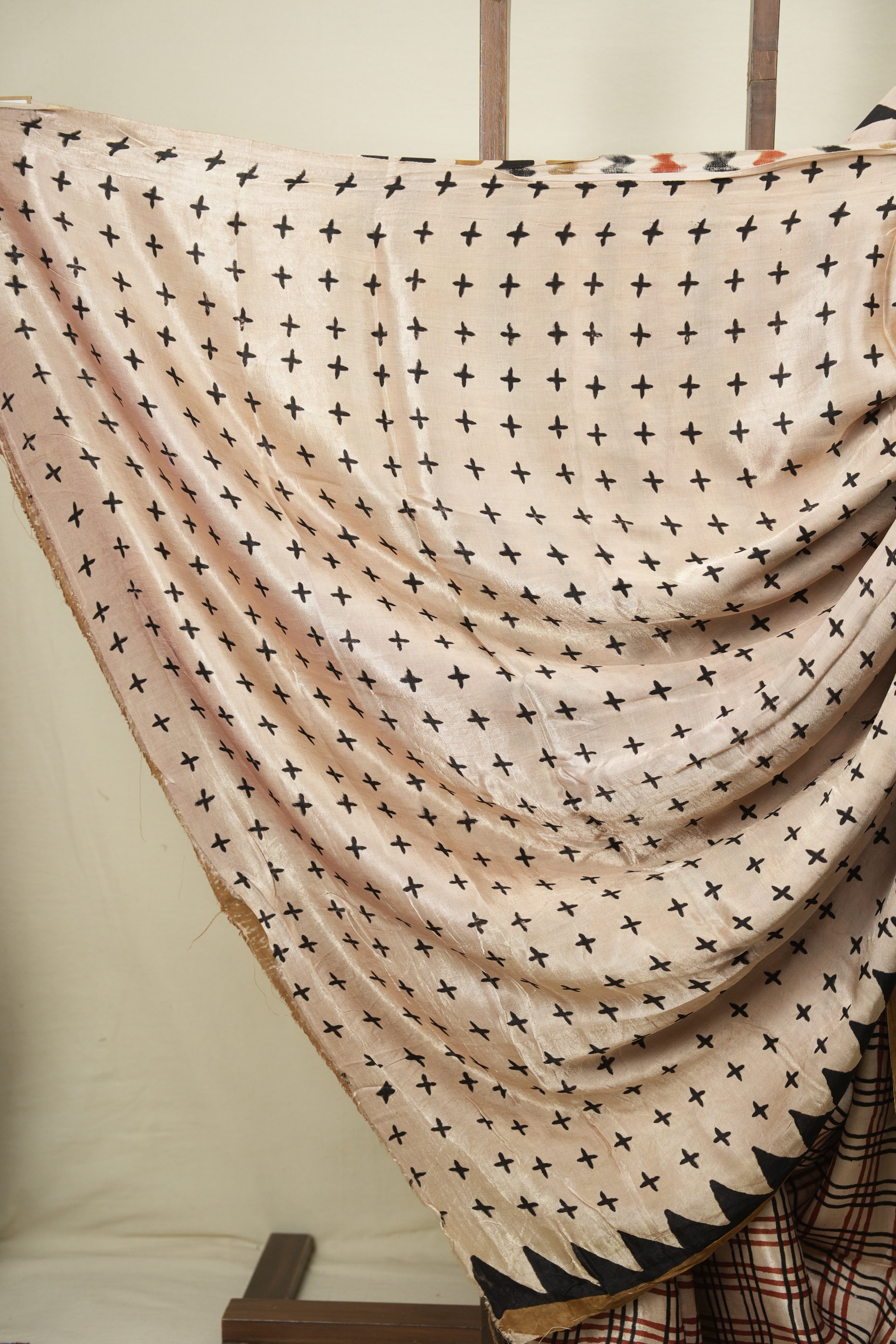 Cream HBP Modal Silk Saree - SRBMSS719