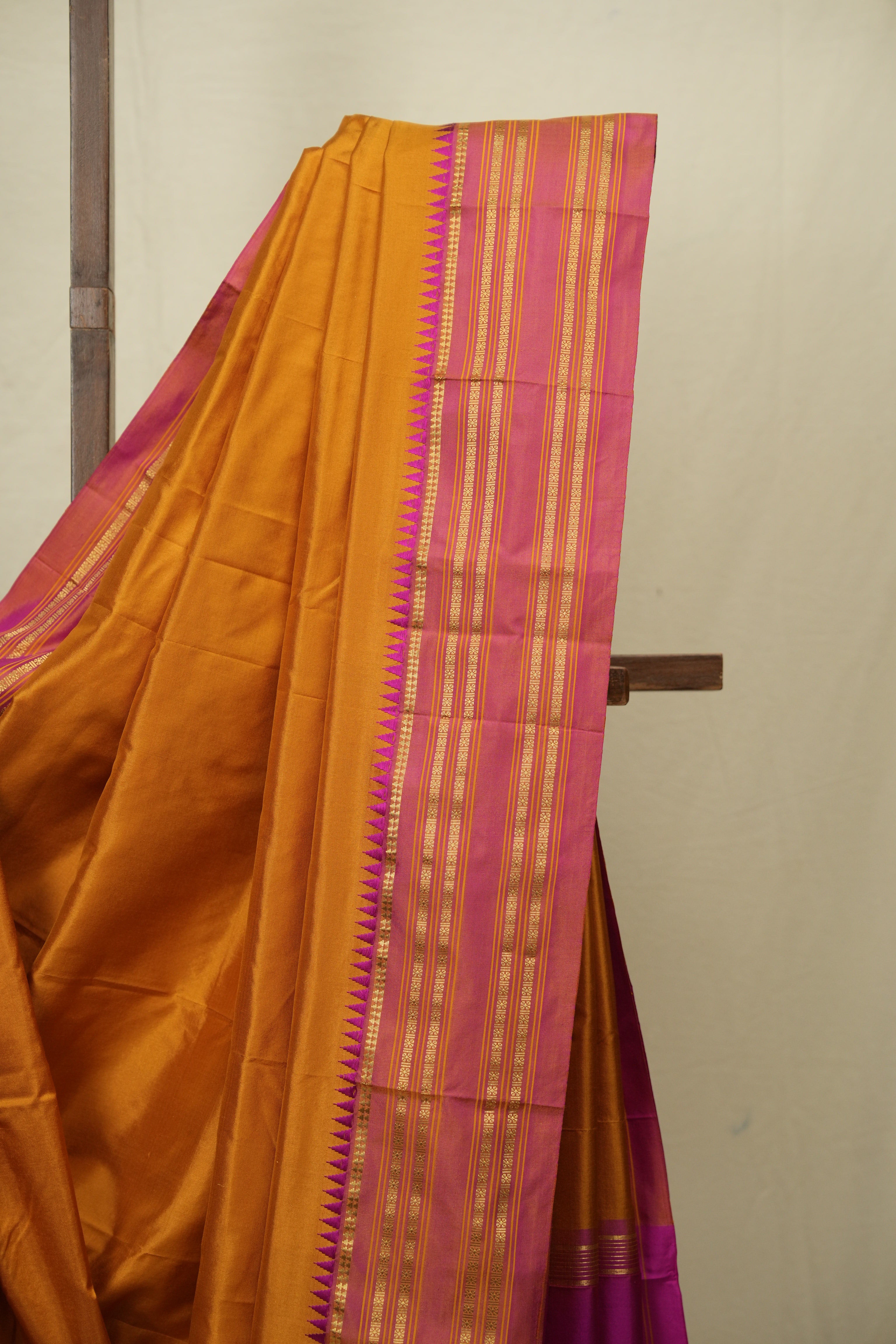Mustard Narayan Peth Silk Saree - SRMNPSS16
