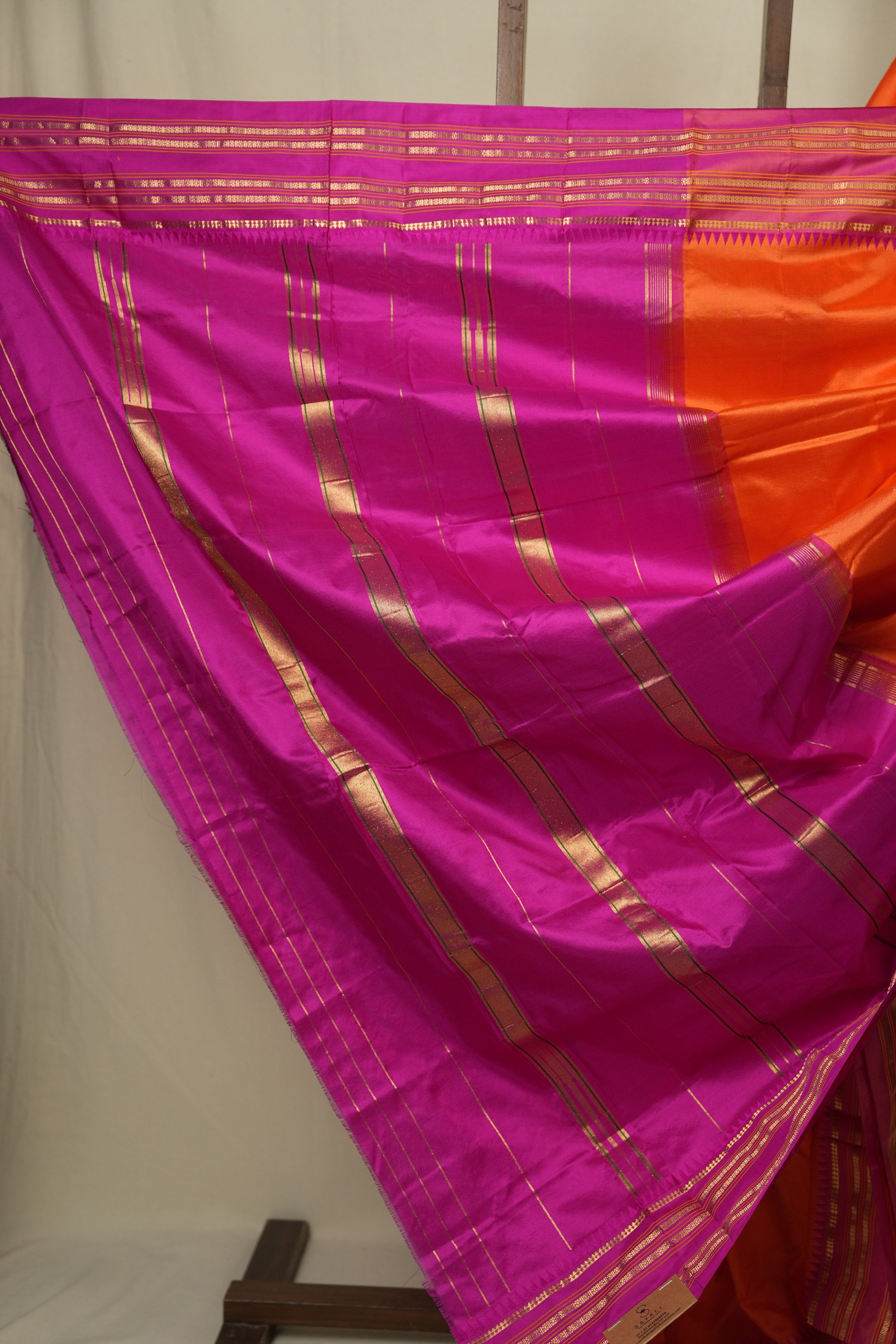Orange Narayan Peth Silk Saree - SRONPSS12
