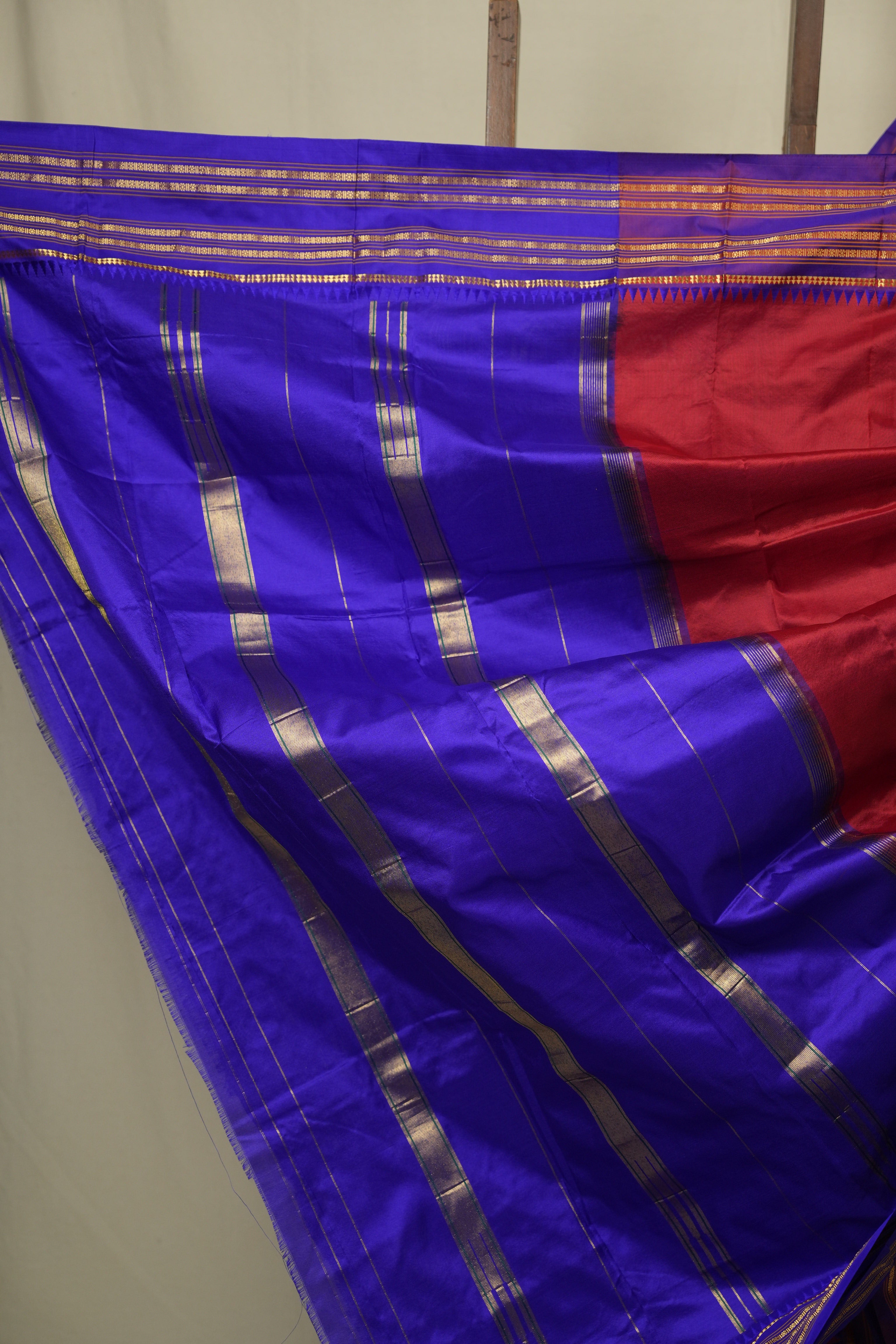 Red Narayan Peth Silk Saree - SRRNPSS13
