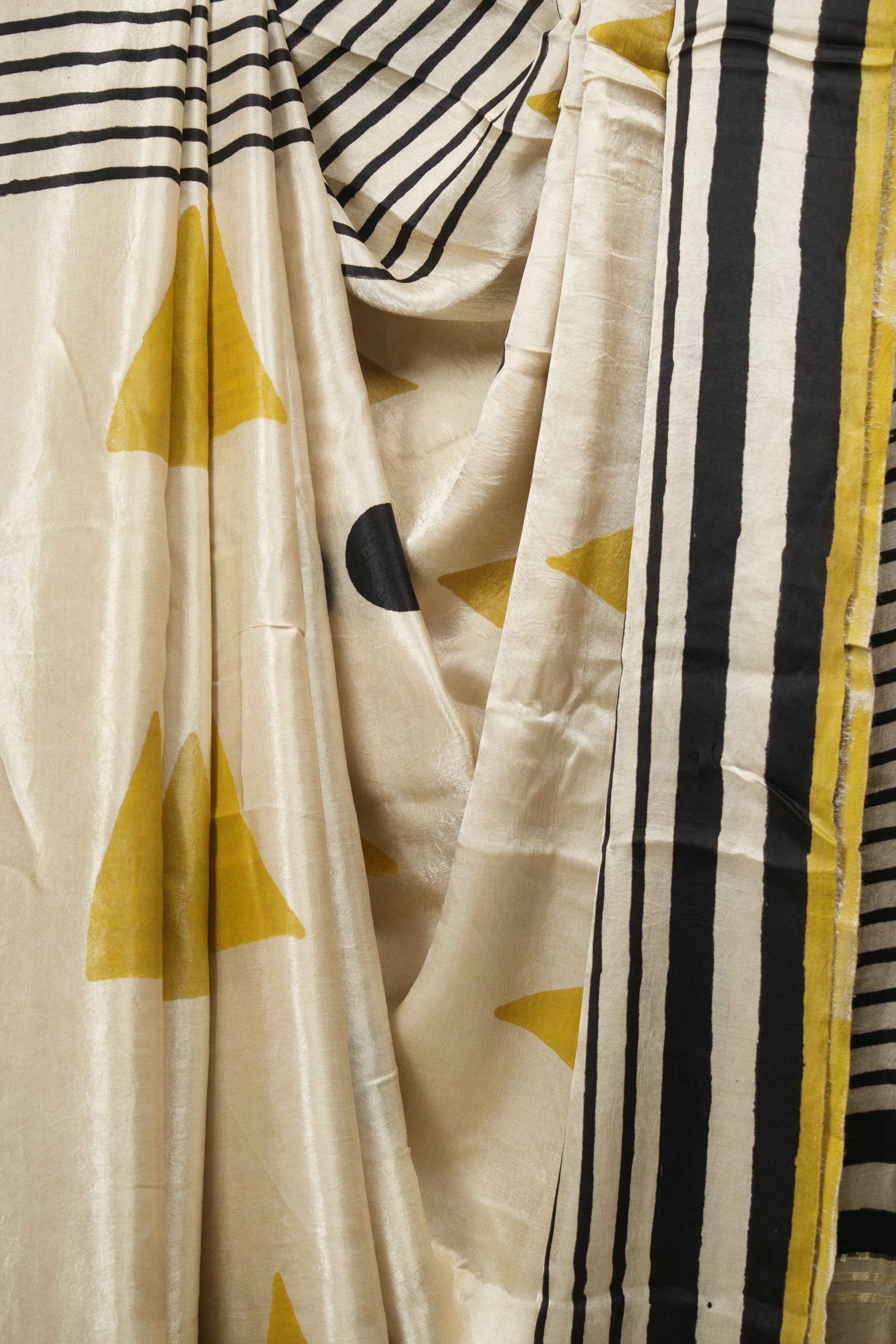 OFF -White HBP Modal Silk Saree - SROWMSS729