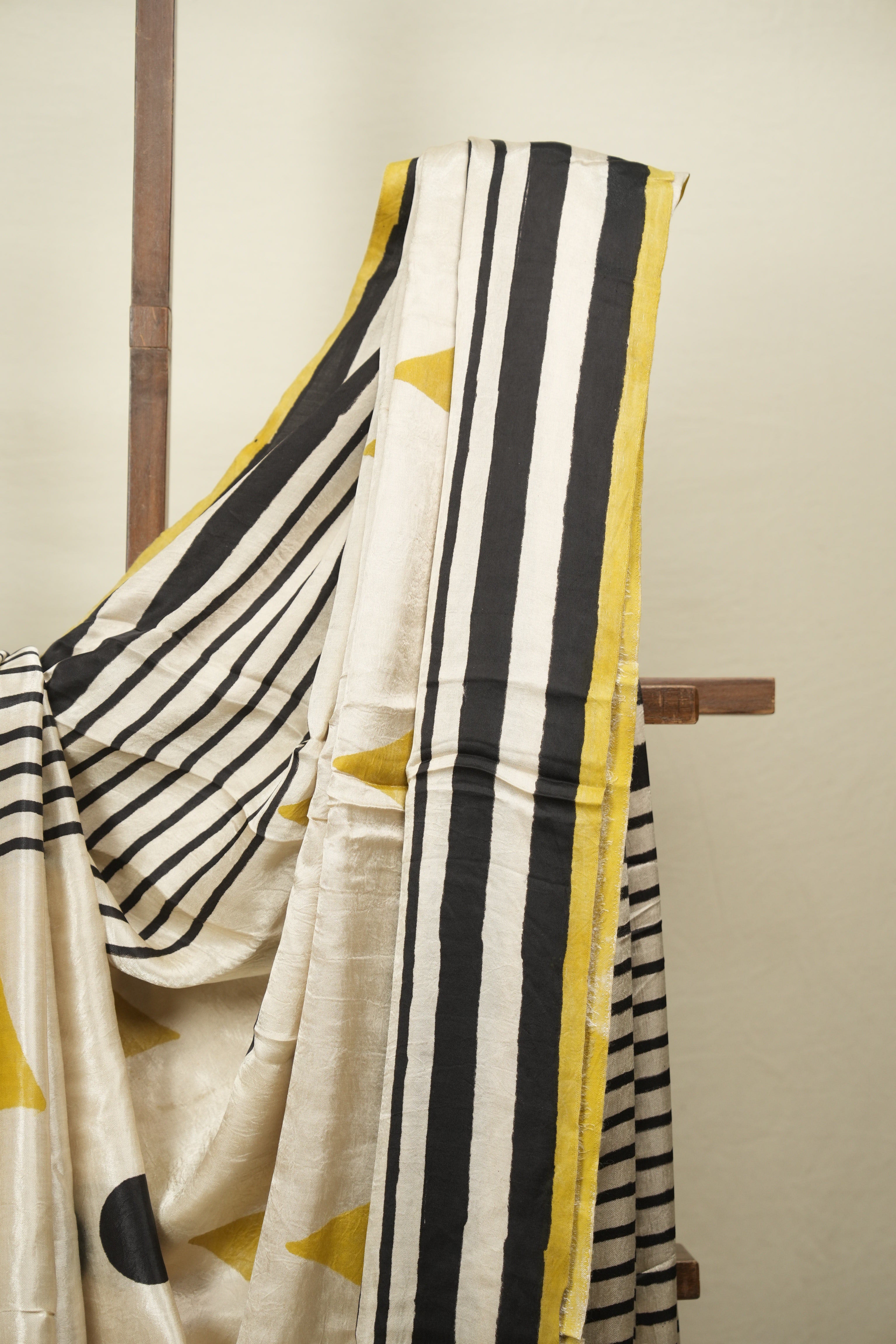 OFF -White HBP Modal Silk Saree - SROWMSS729