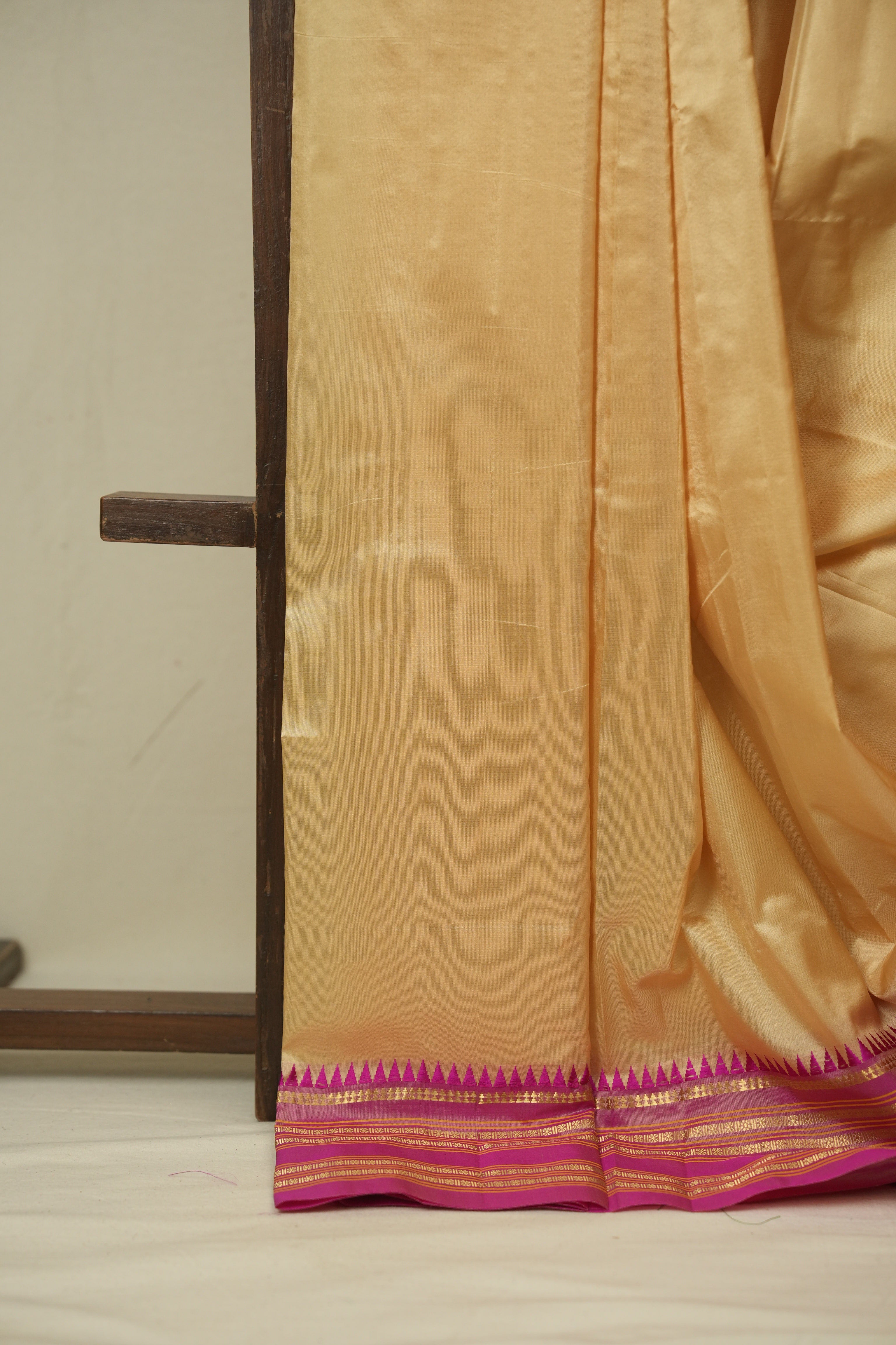 Cream Narayan Peth Silk Saree - SRCNPSS10