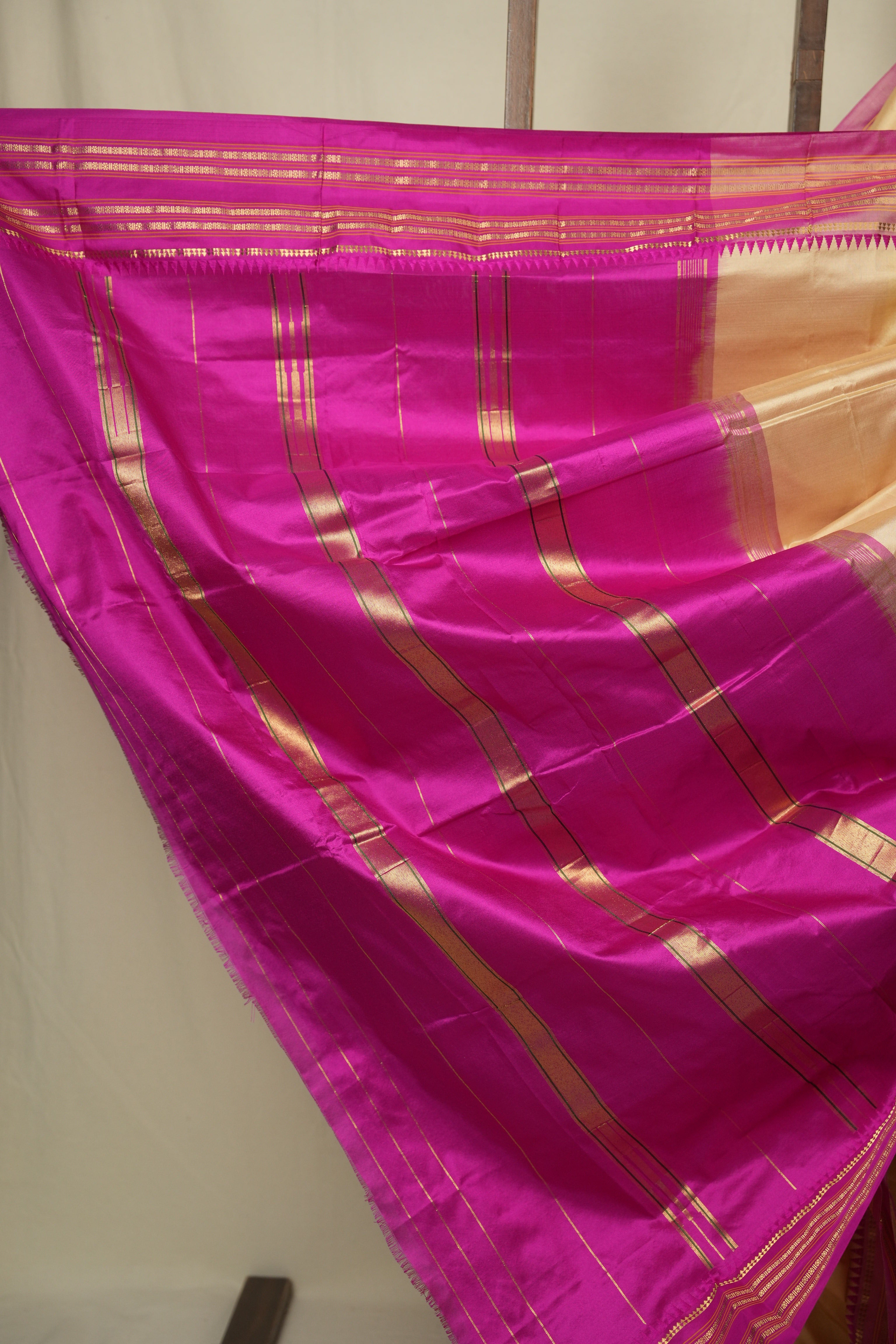 Cream Narayan Peth Silk Saree - SRCNPSS10