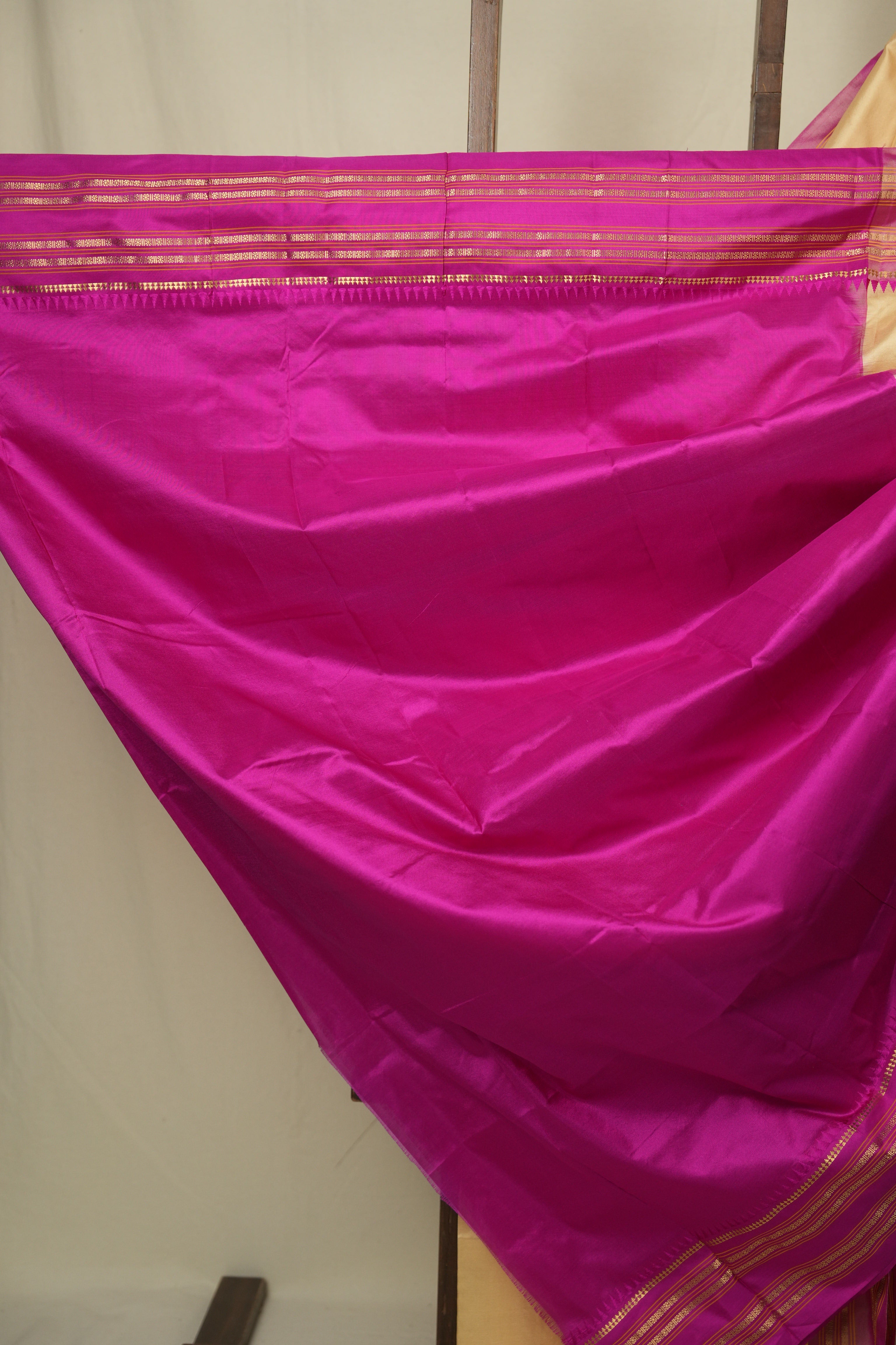Cream Narayan Peth Silk Saree - SRCNPSS10