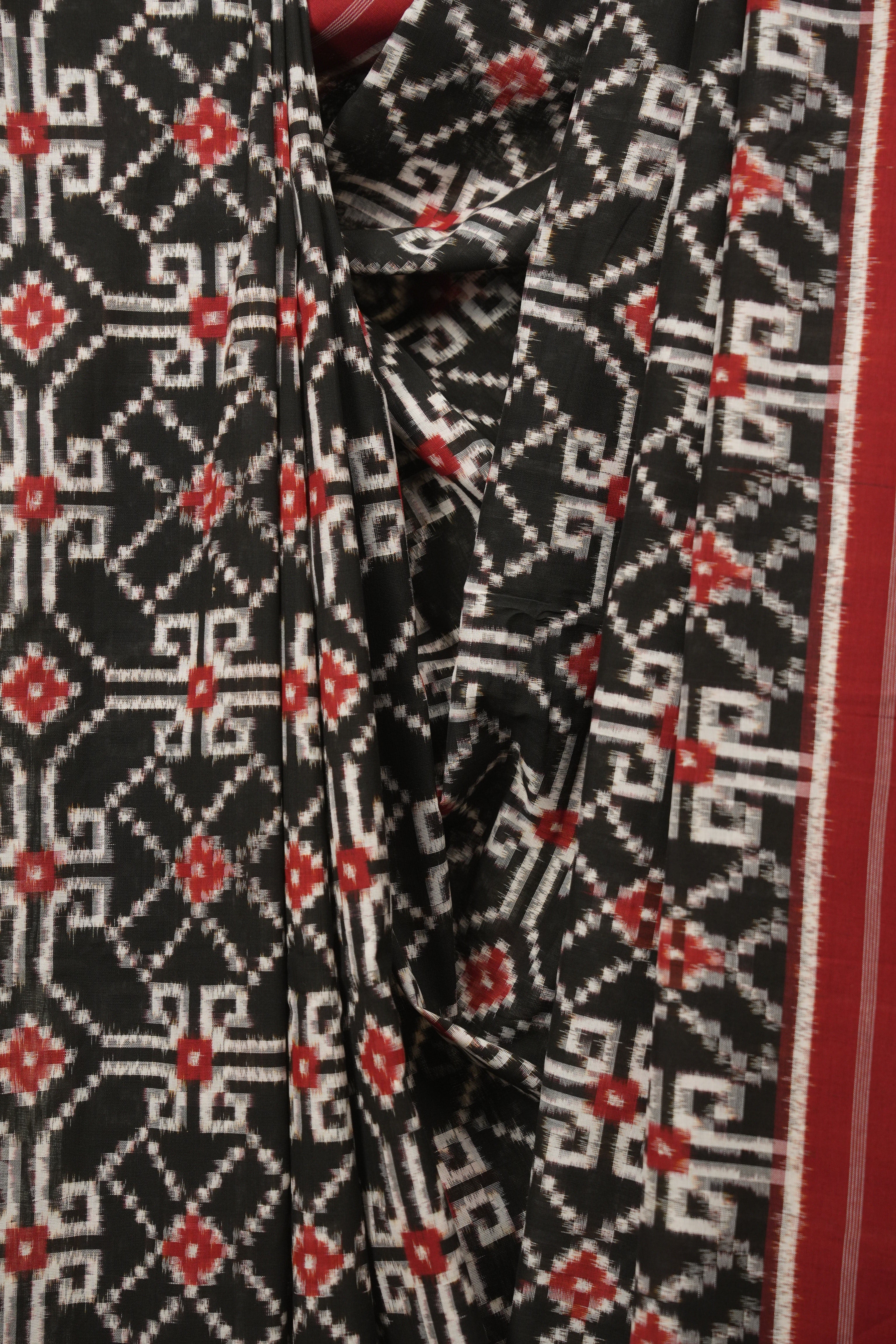 Black Pochampali Cotton Ikat Saree - SRBPCIS726