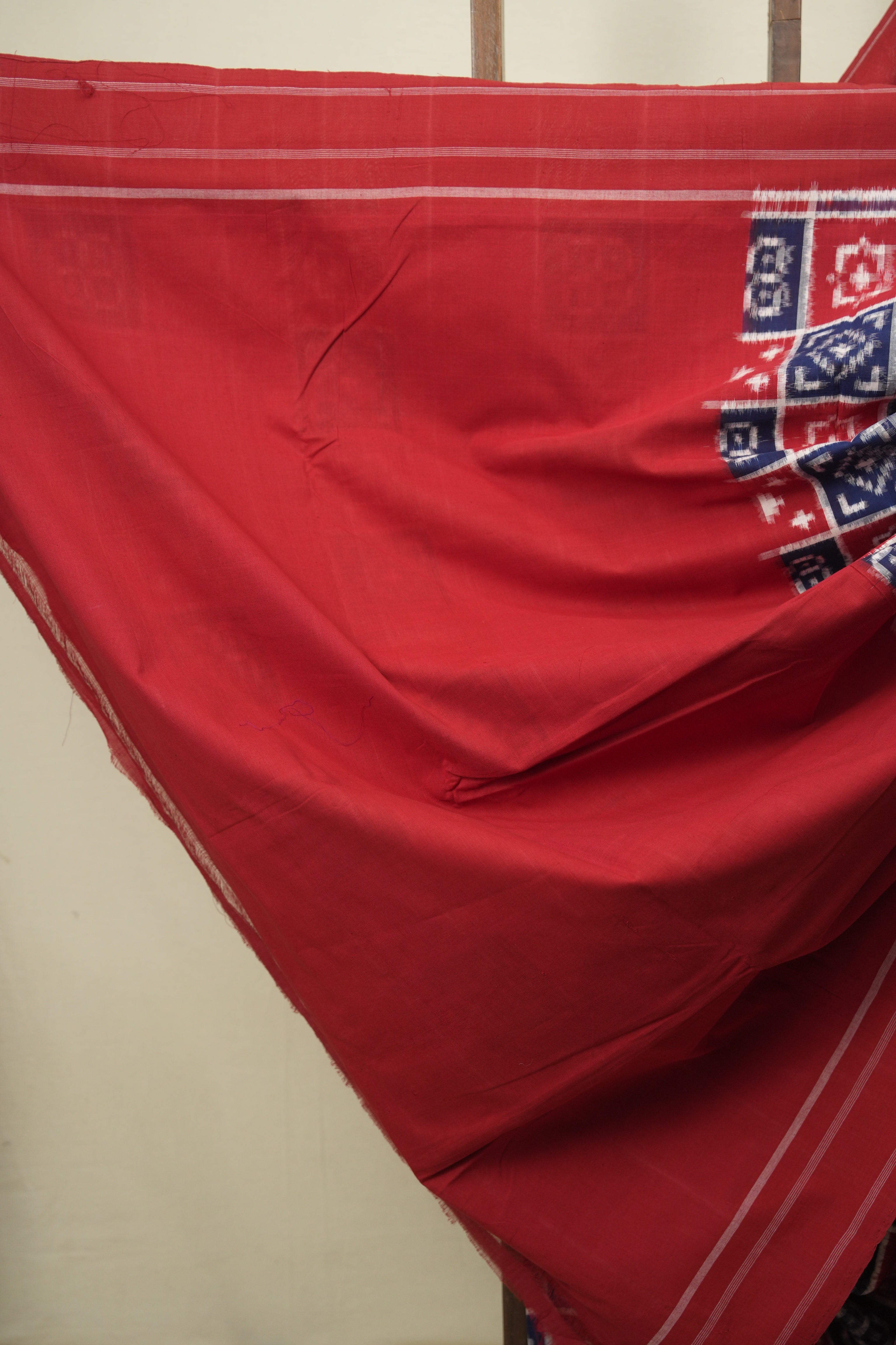 Red Blue Pochampalli Cotton Ikat Saree - SRRBPCIS731