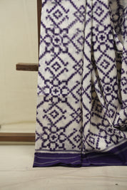 White Pochampalli Cotton Ikat Saree - SRWPCIS730