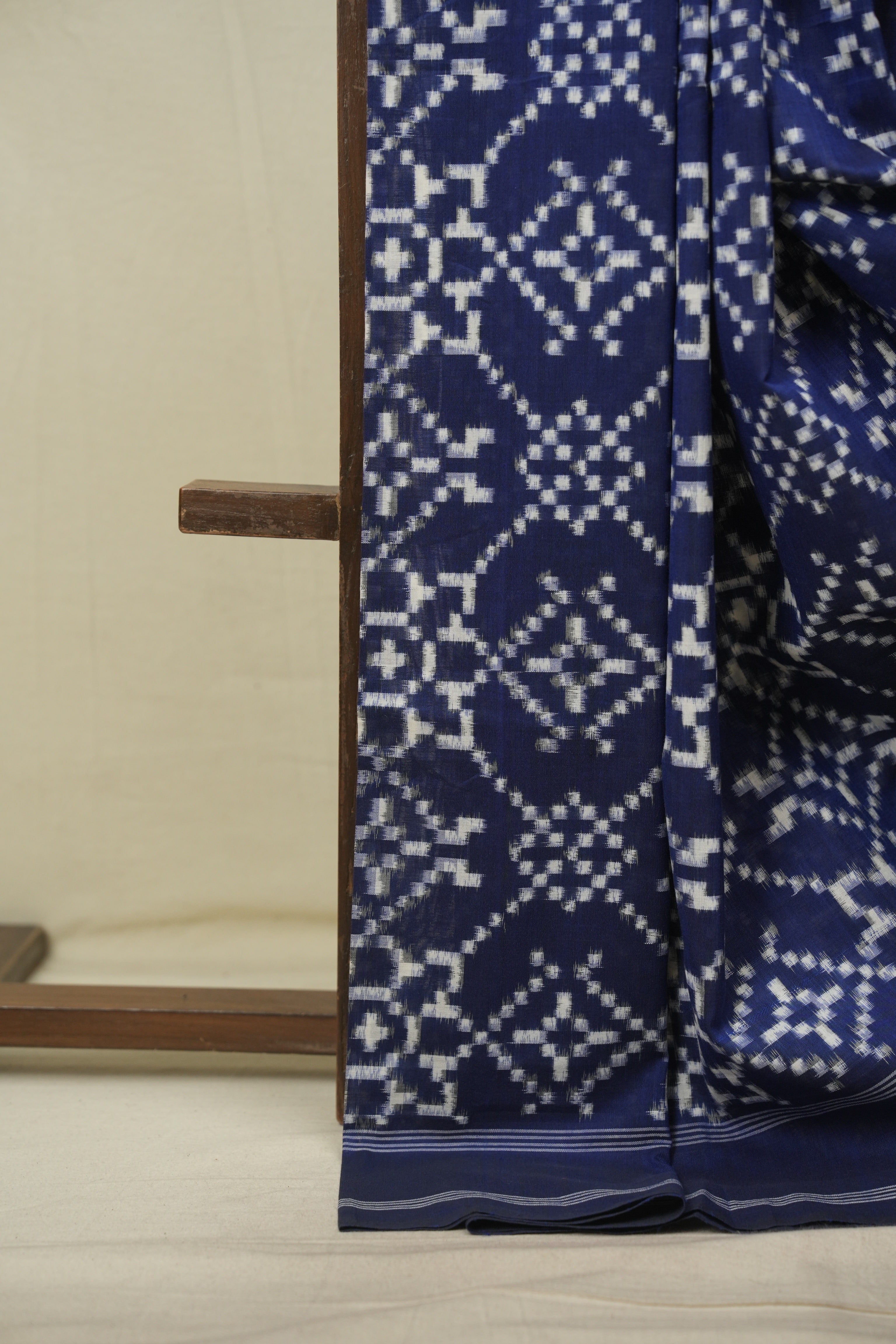 Navy Blue Pochampalli Cotton Ikat Saree - SRNBPCIS727