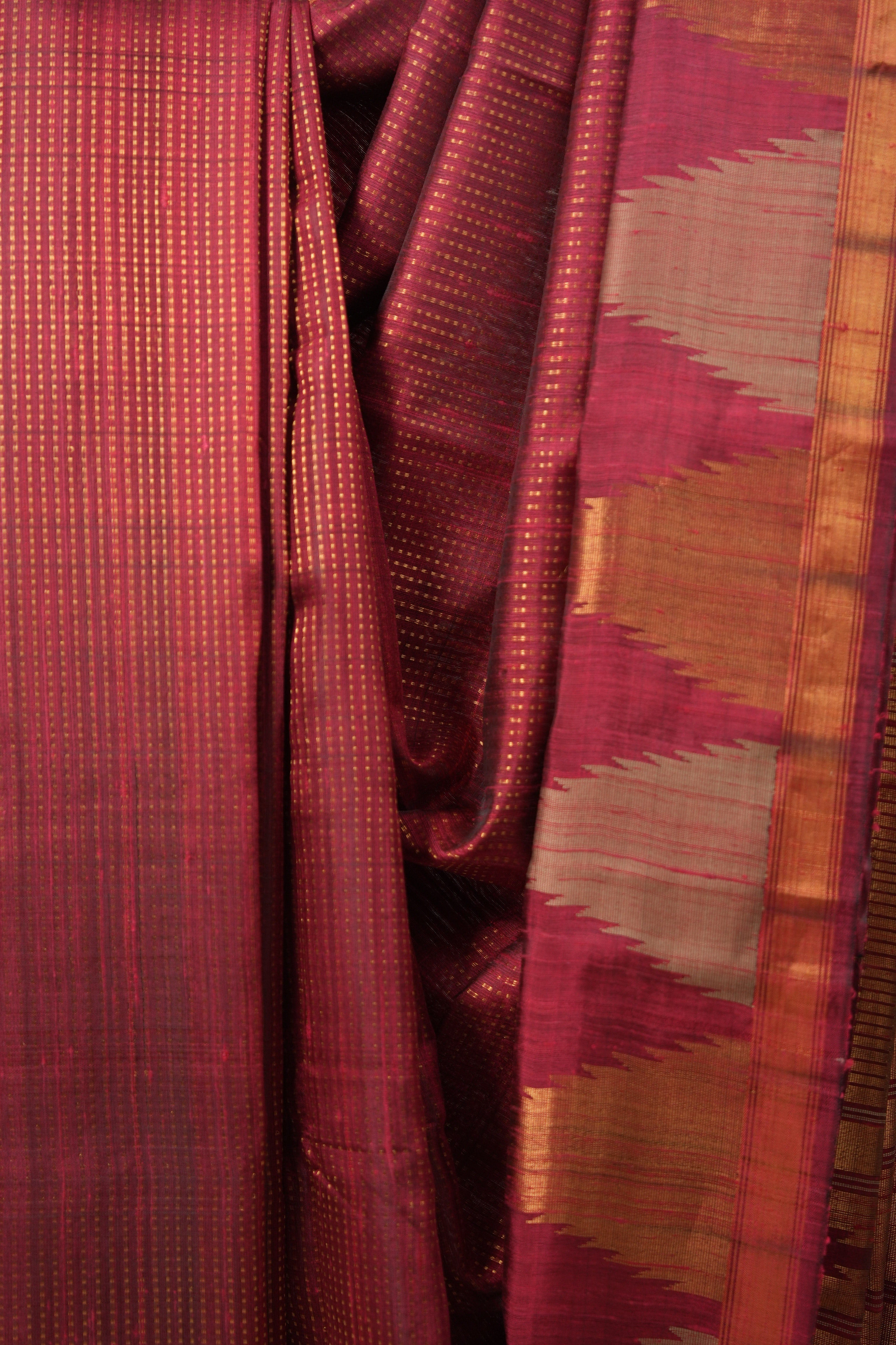 Maroon Raw Silk Saree - SRMRSS954