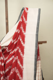Red Pochampalli Cotton Ikat Saree - SRRPCIS752