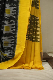 Black Pochampali Cotton Ikat Saree - SRBPCIS736