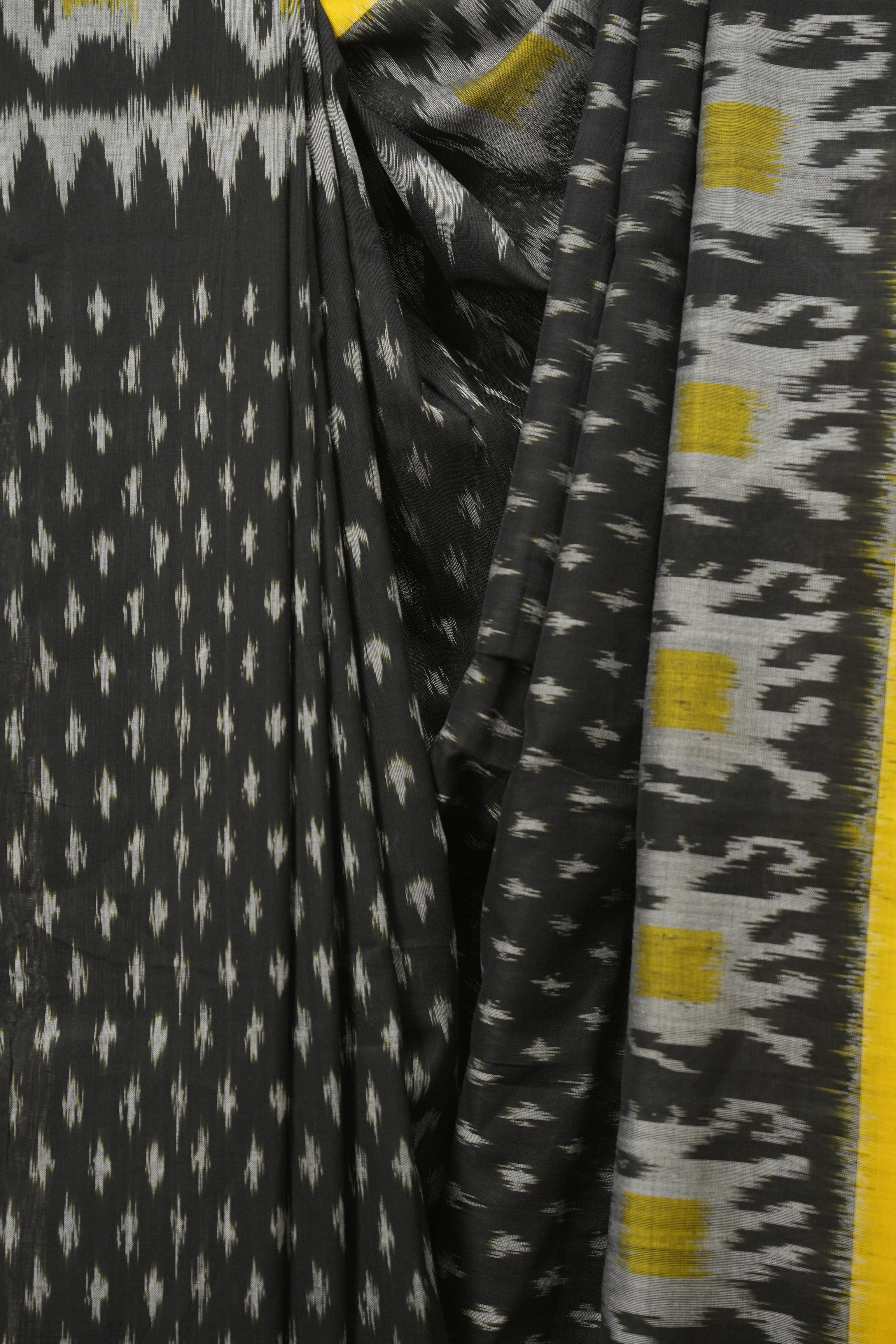 Black Pochampali Cotton Ikat Saree - SRBPCIS736