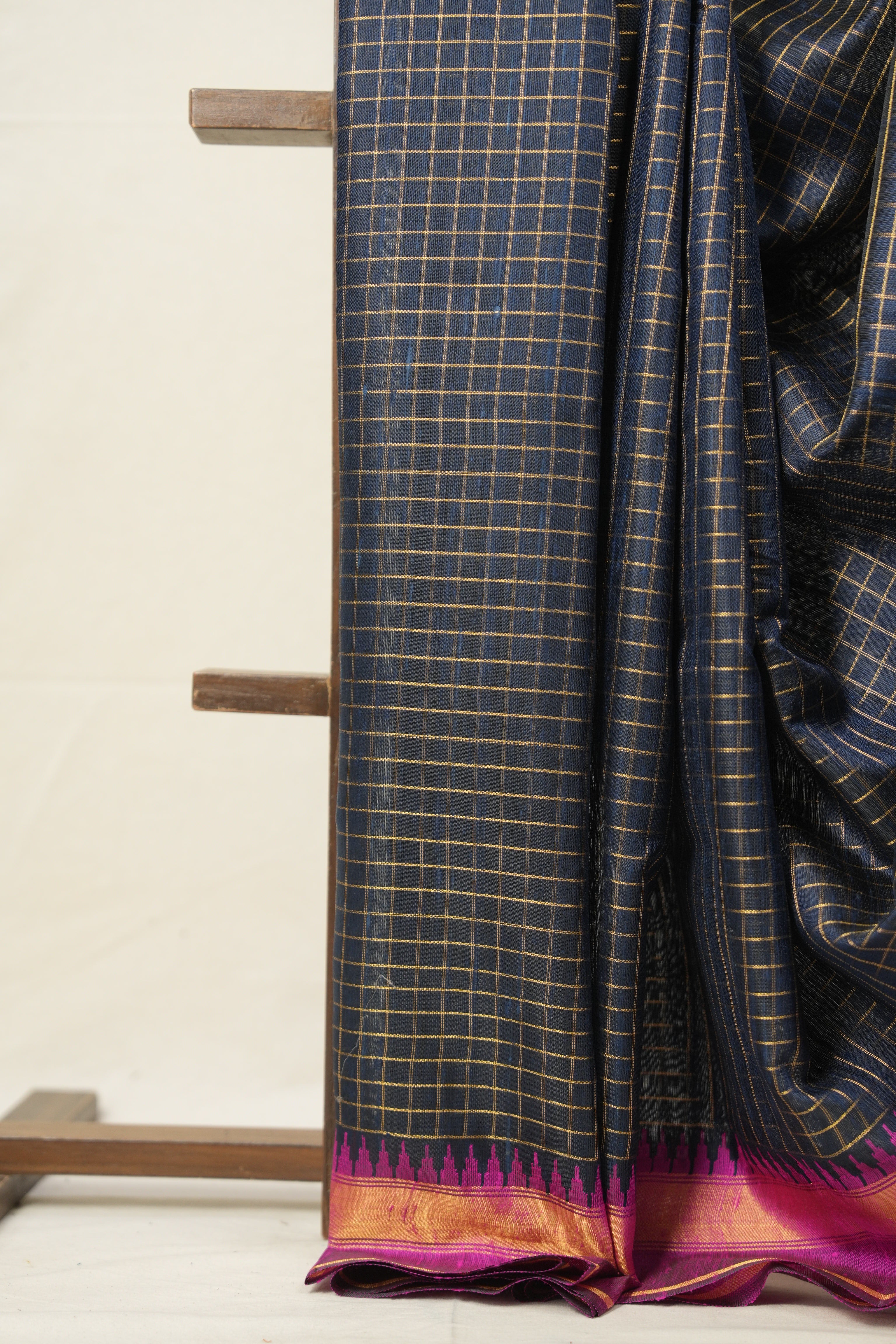 Navy Blue Raw Silk Saree - SRNBRSS951