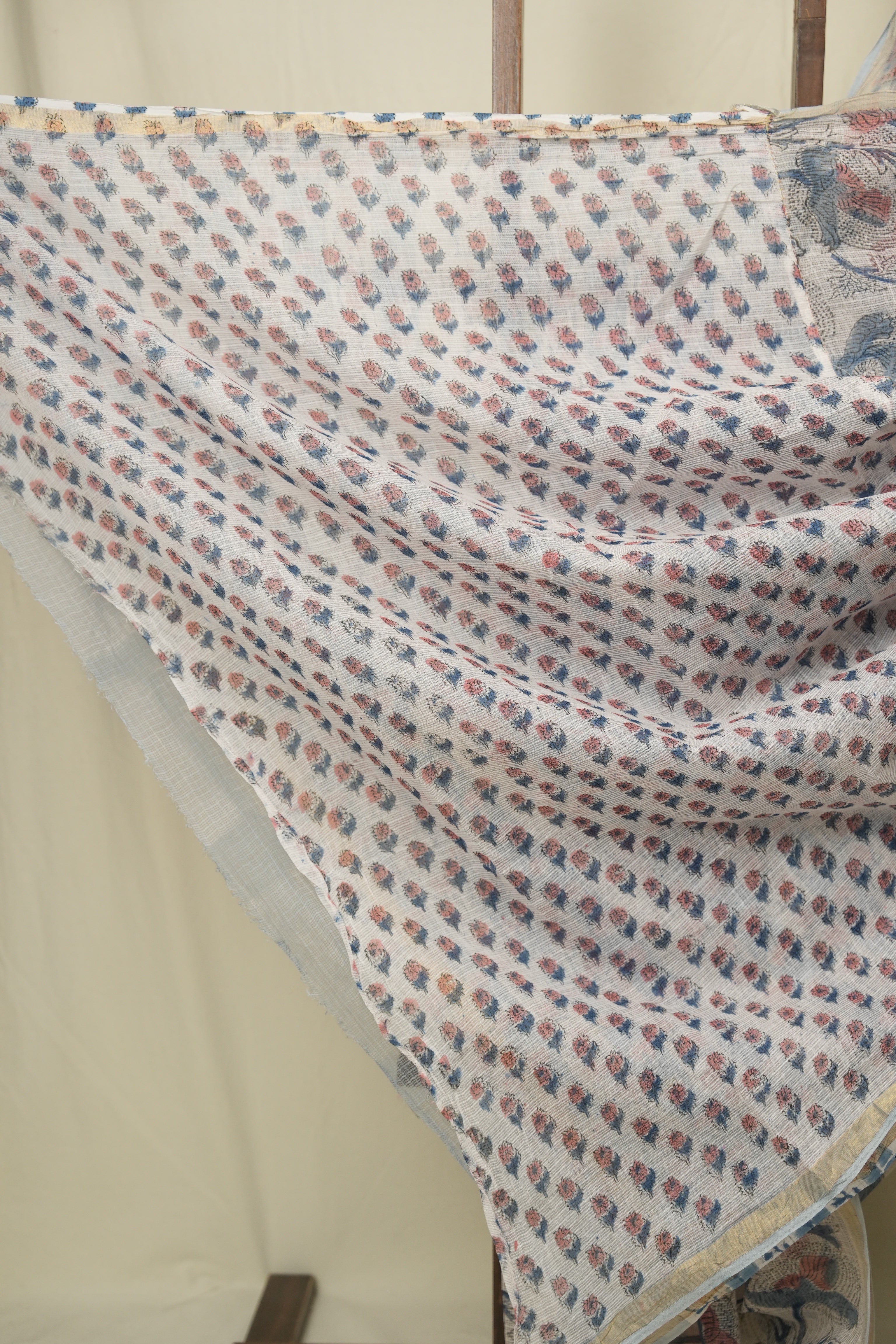 White Kota Doria Saree - SRWKDS273