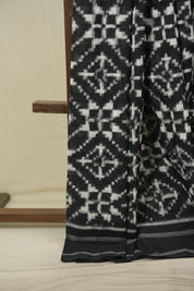 Black Pochampali Cotton Ikat Saree - SRBPCIS724