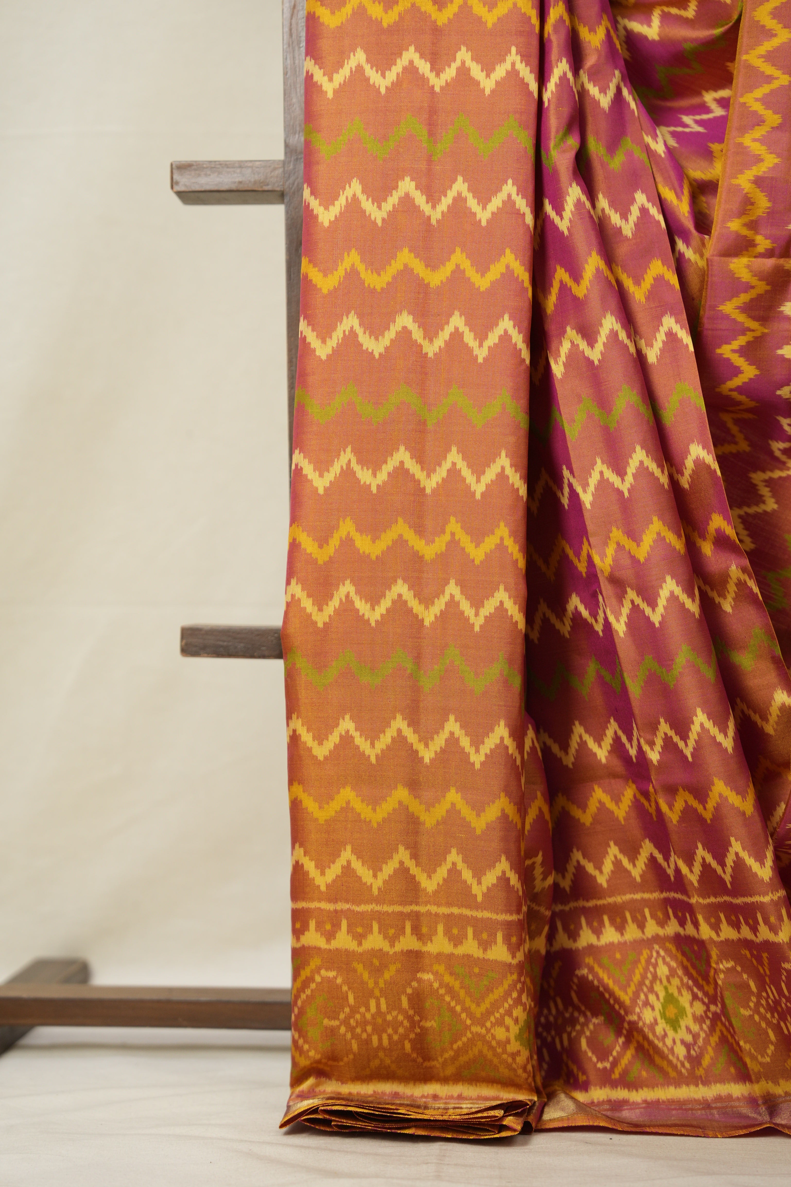 Two Tone Pink Rajkot Patola Silk Saree - SRTTPRPSS509