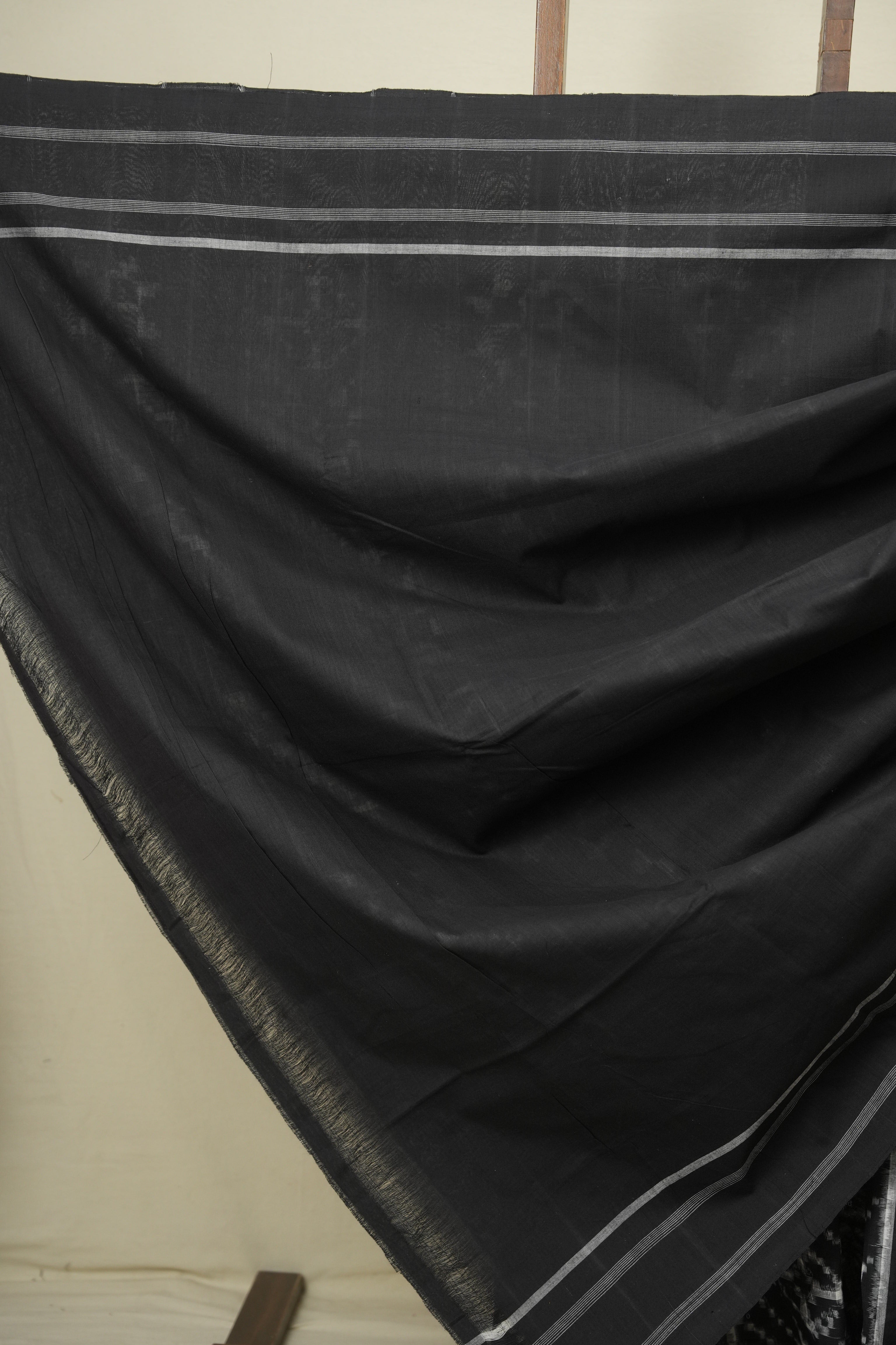 Black Pochampali Cotton Ikat Saree - SRBPCIS724