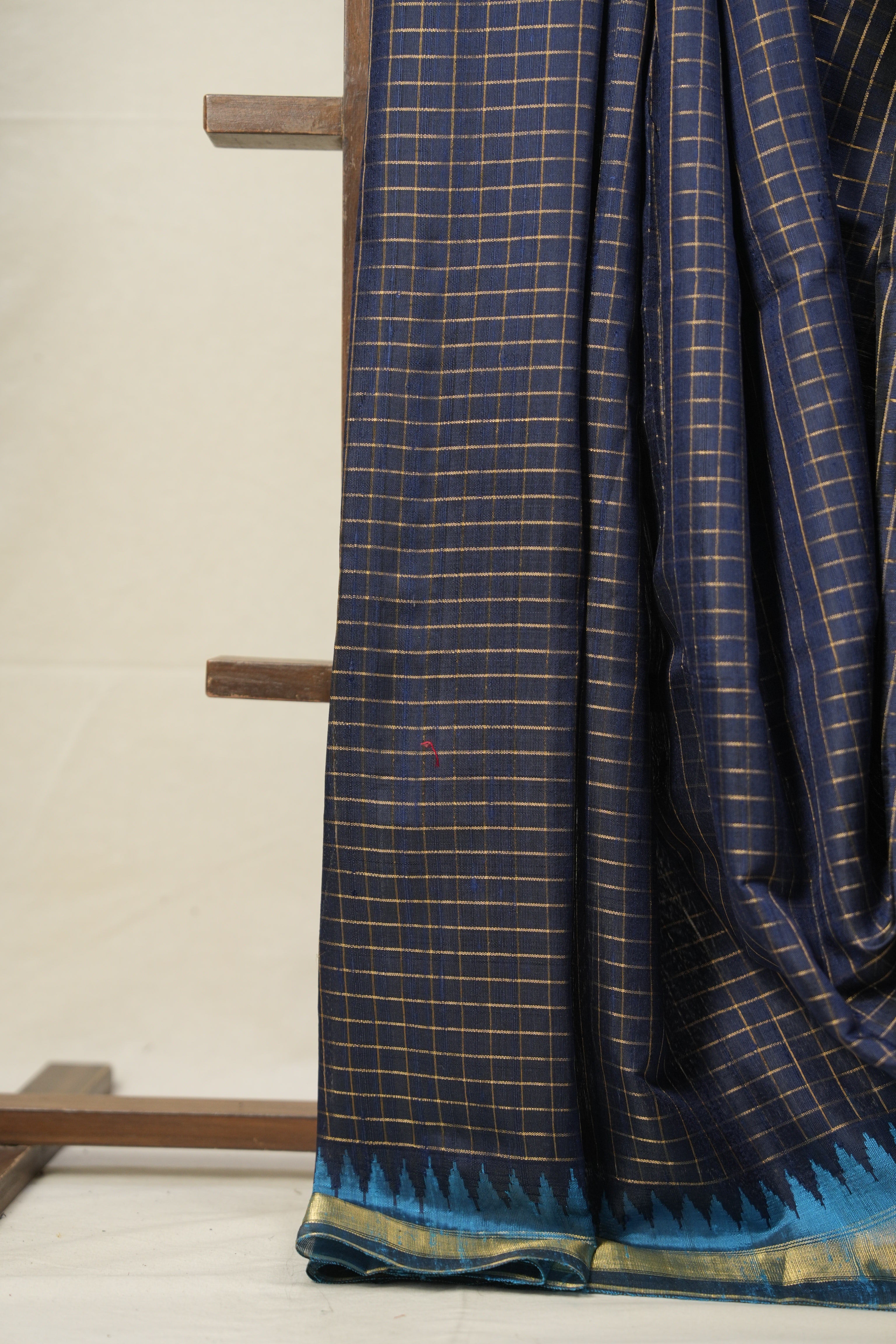 Navy Blue Raw Silk Saree - SRNBRSS949